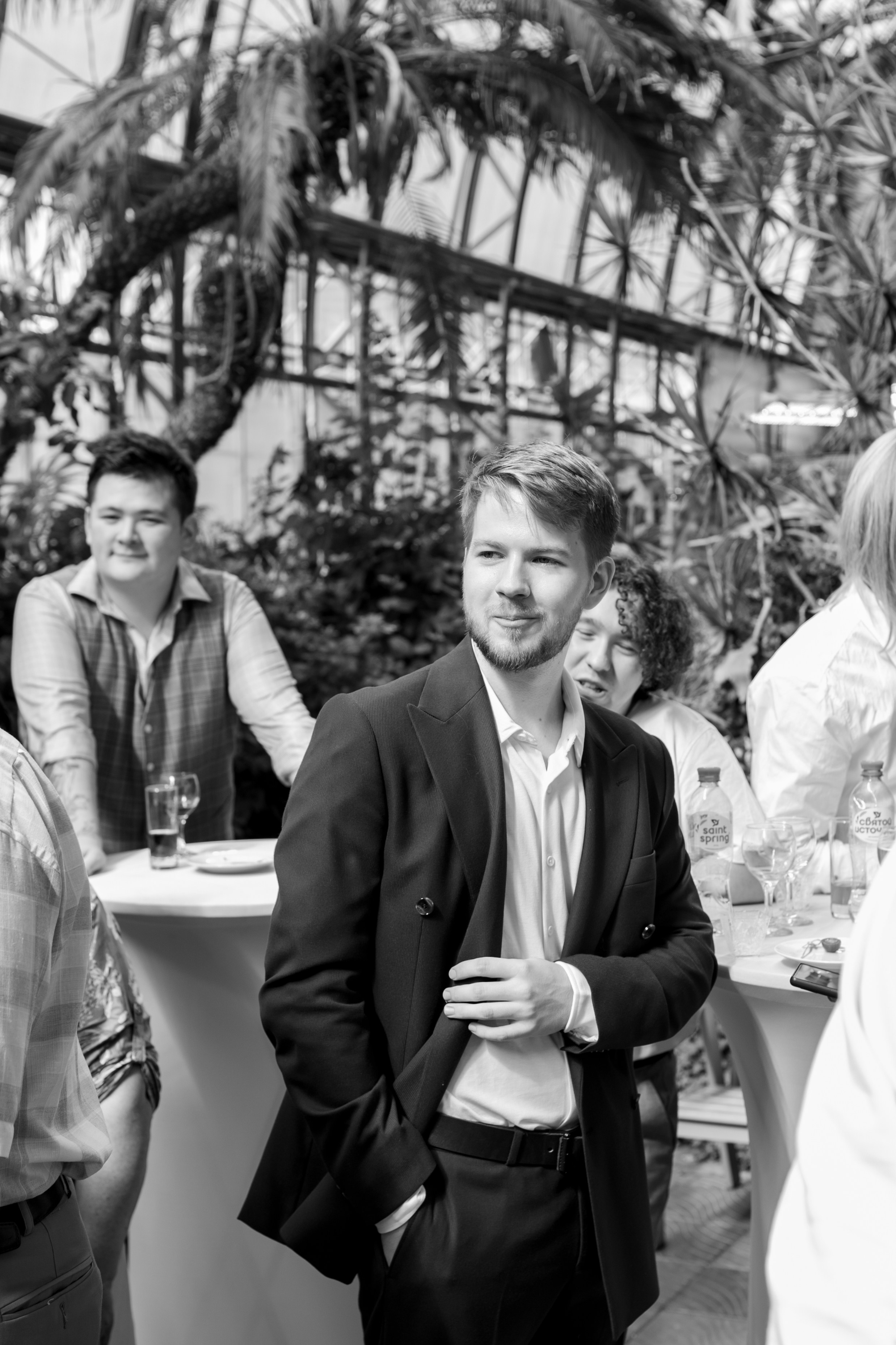 Выездная регистрация в Оранжерее Таврического сада. Свадебный фотограф Кирилл Белый