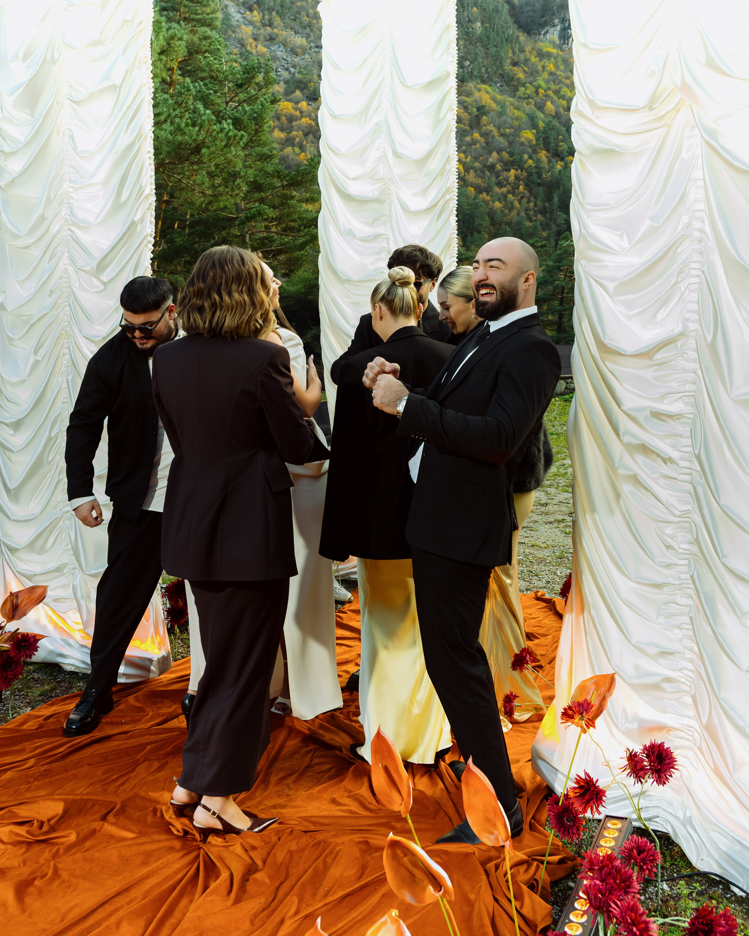 S & E. Главная