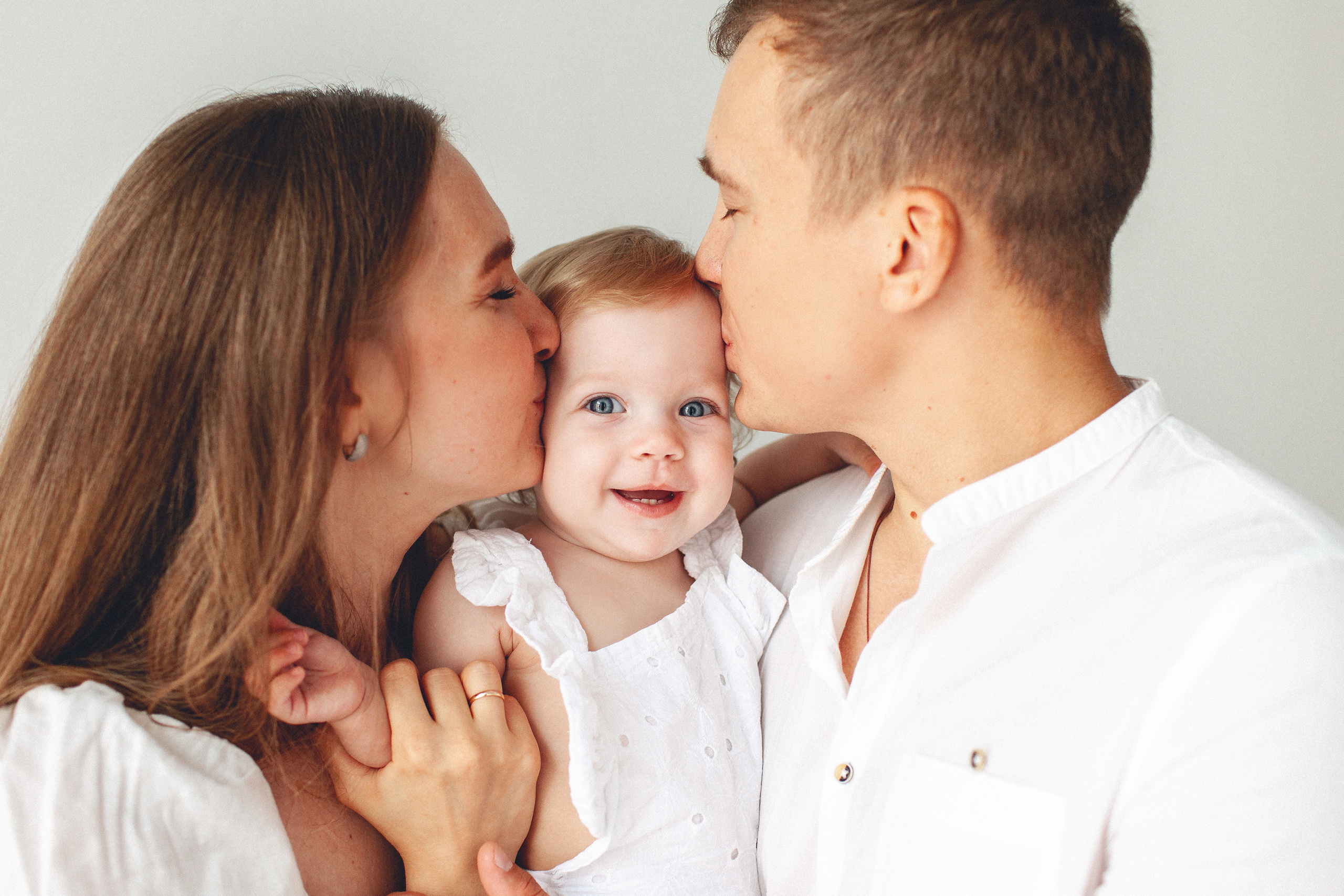 Семейная фотосессия с годовалой малышкой. Детский фотограф в Самаре