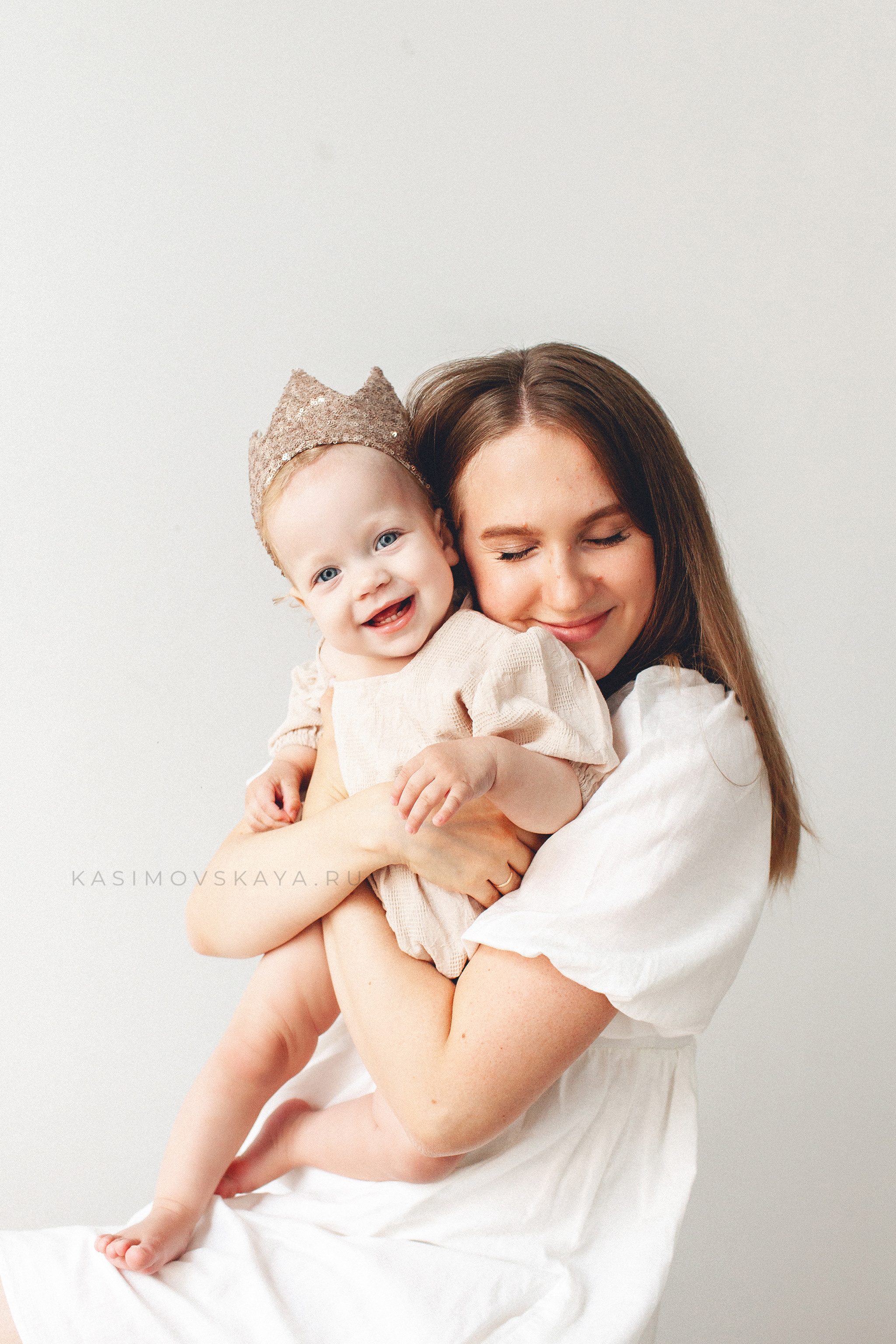 Семейная фотосессия с годовалой малышкой. Детский фотограф в Самаре