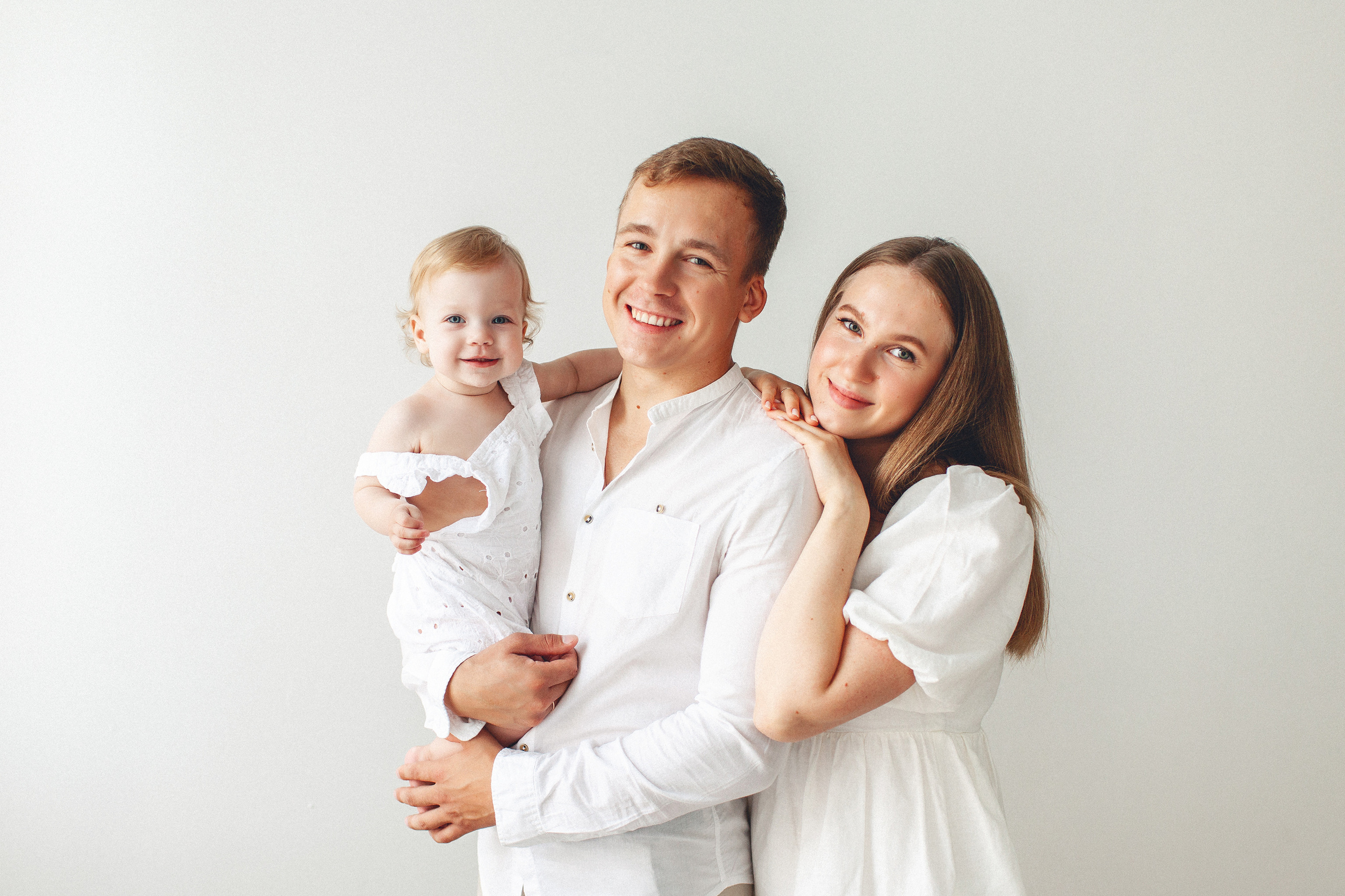 Семейная фотосессия с годовалой малышкой. Детский фотограф в Самаре