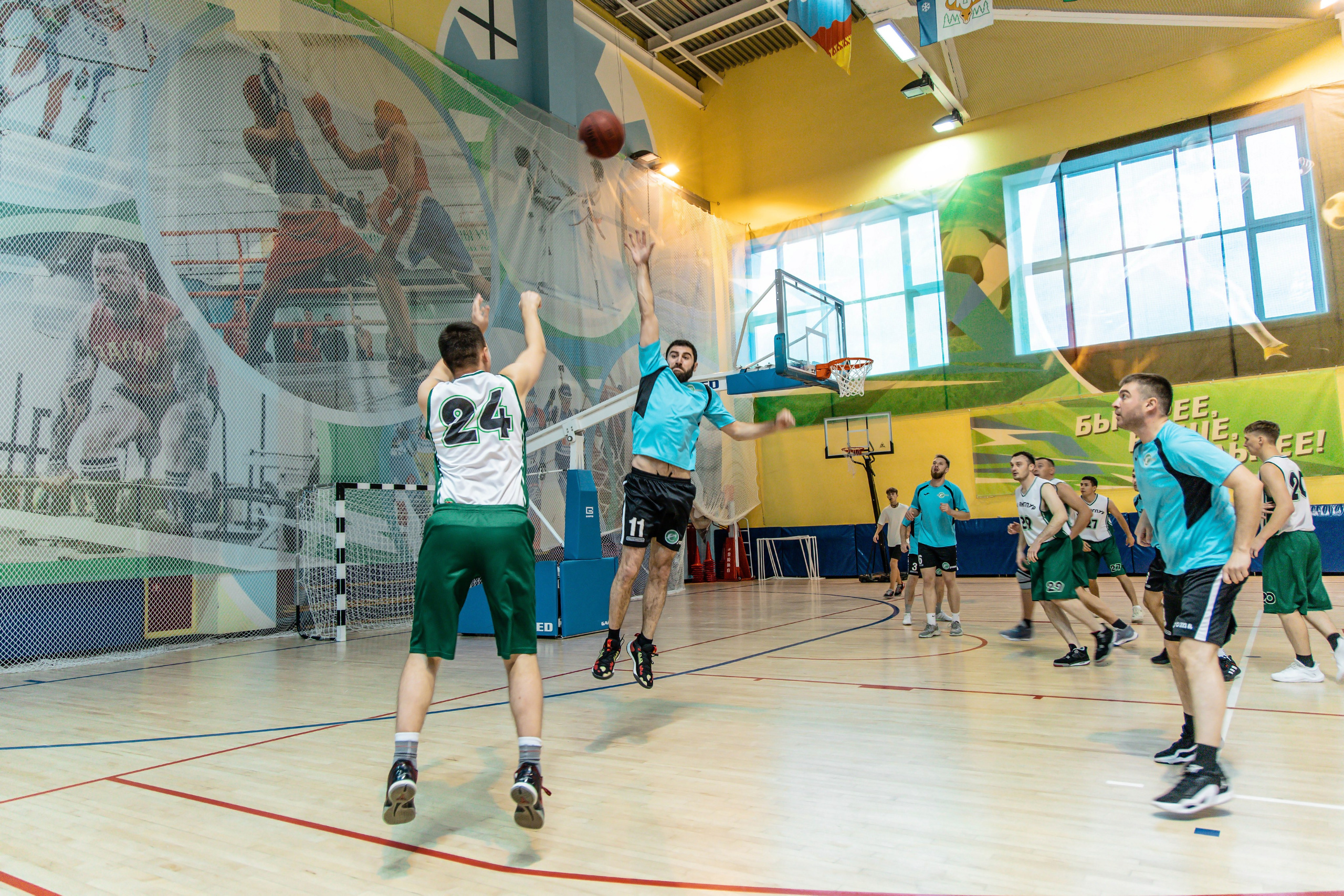 Соревнования по баскетболу в рамках городской спартакиады. Фотограф в Губкинском | Александра Артамонова