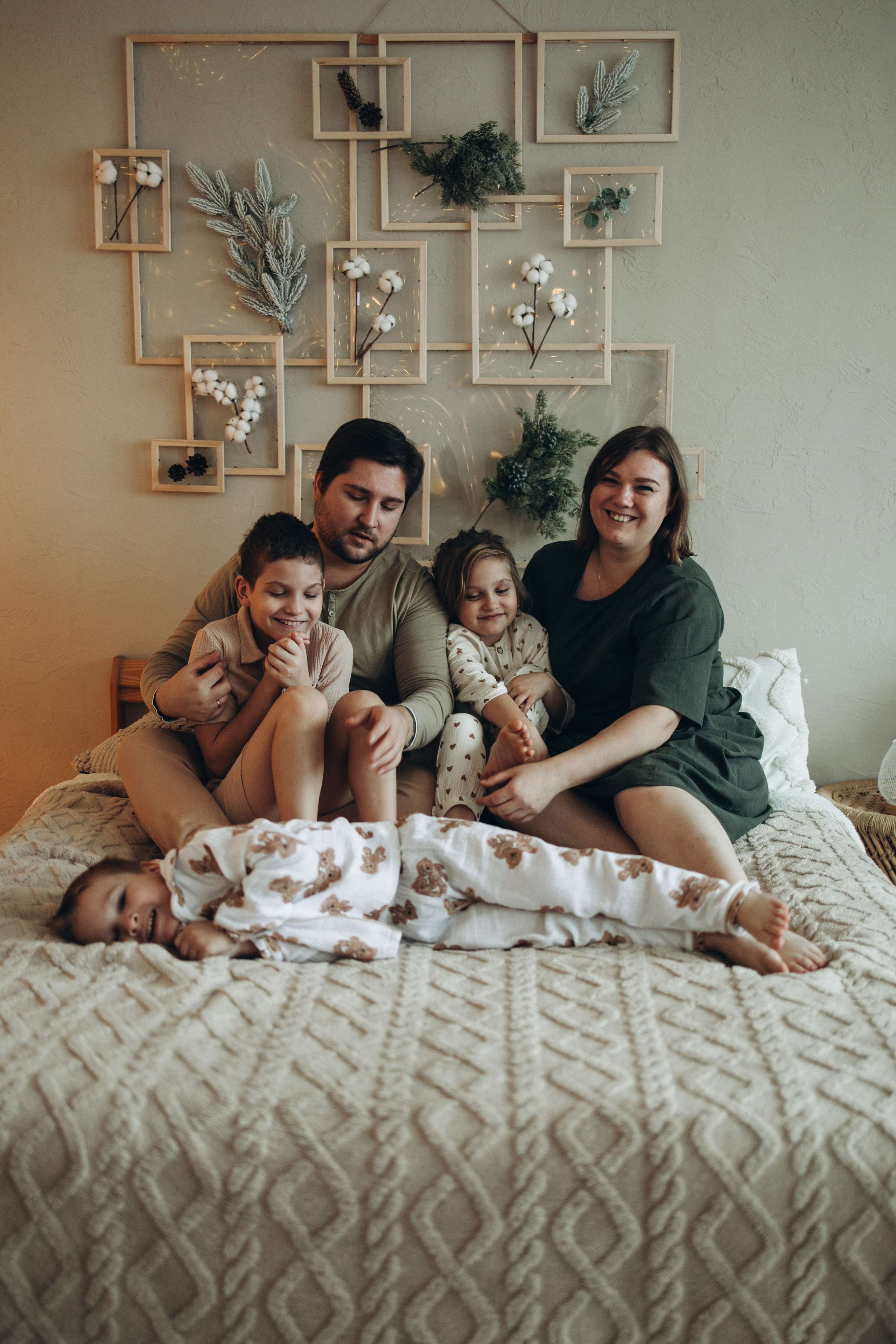 Новогодняя съёмка Милы и её семьи. Семейный и детский фотограф в Москве Маргарита Сереброва