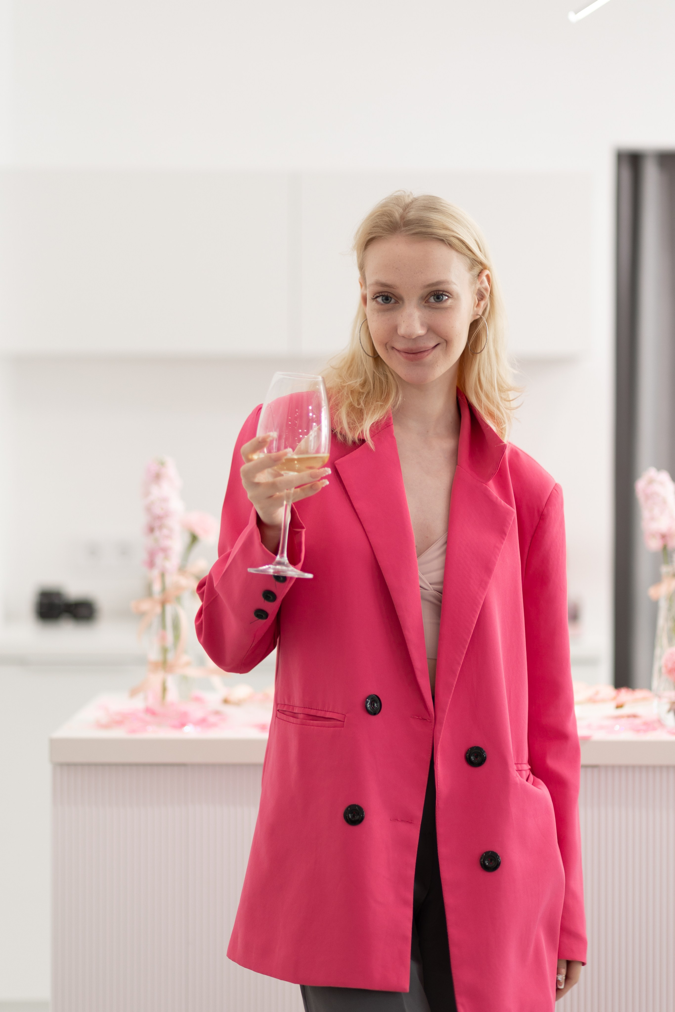 Rewax открытие Кирочная. Репортажный и портретный фотограф в Санктпетербурге. Видиосъемка мероприятий в Санкт-Петербурге