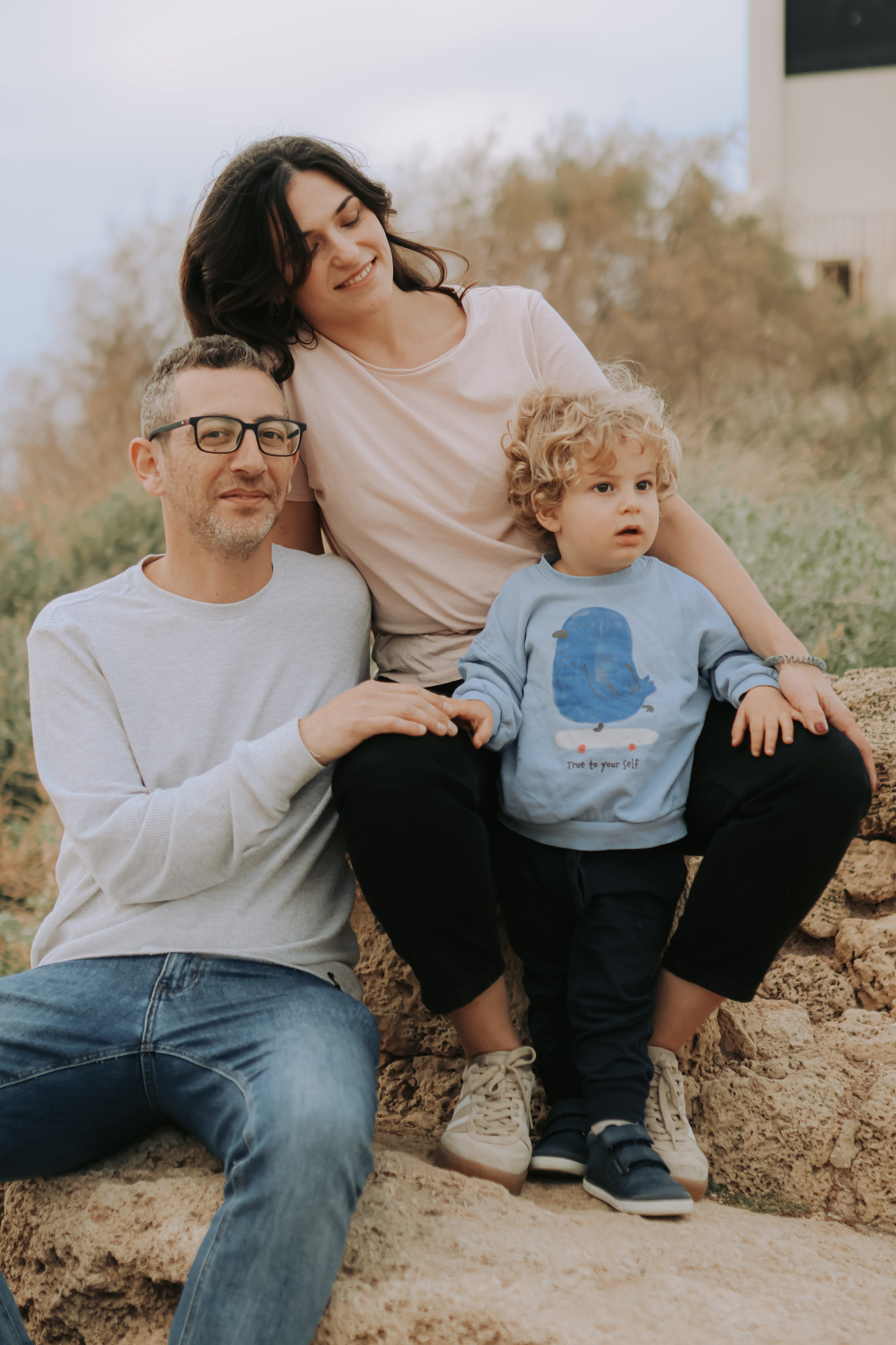 Eithan's family, Tel Aviv | February 2026. Photographer in Israel Alice Milchin