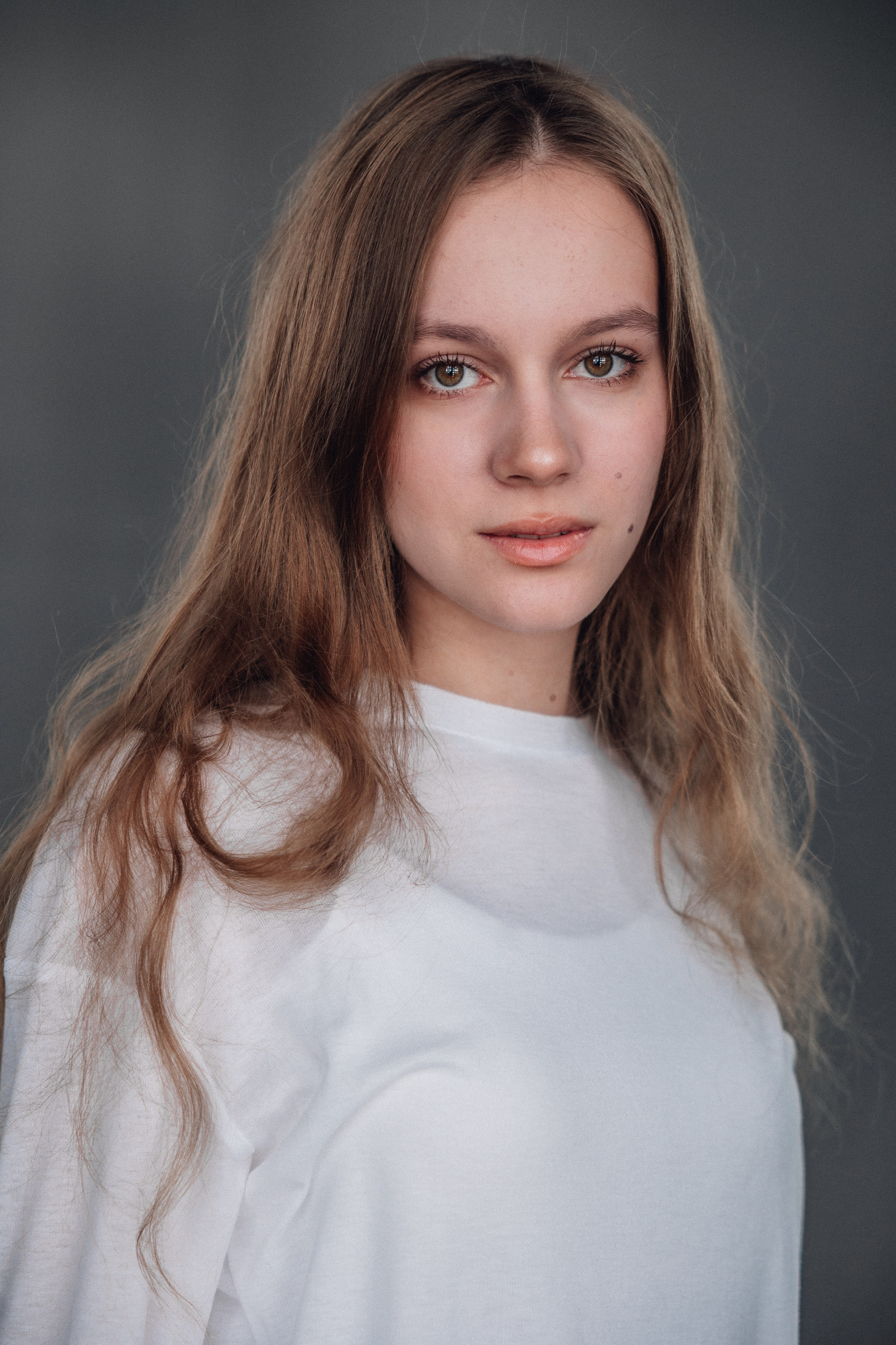ПОЛИНА. Я фотограф из Москвы к Вашим услугам
