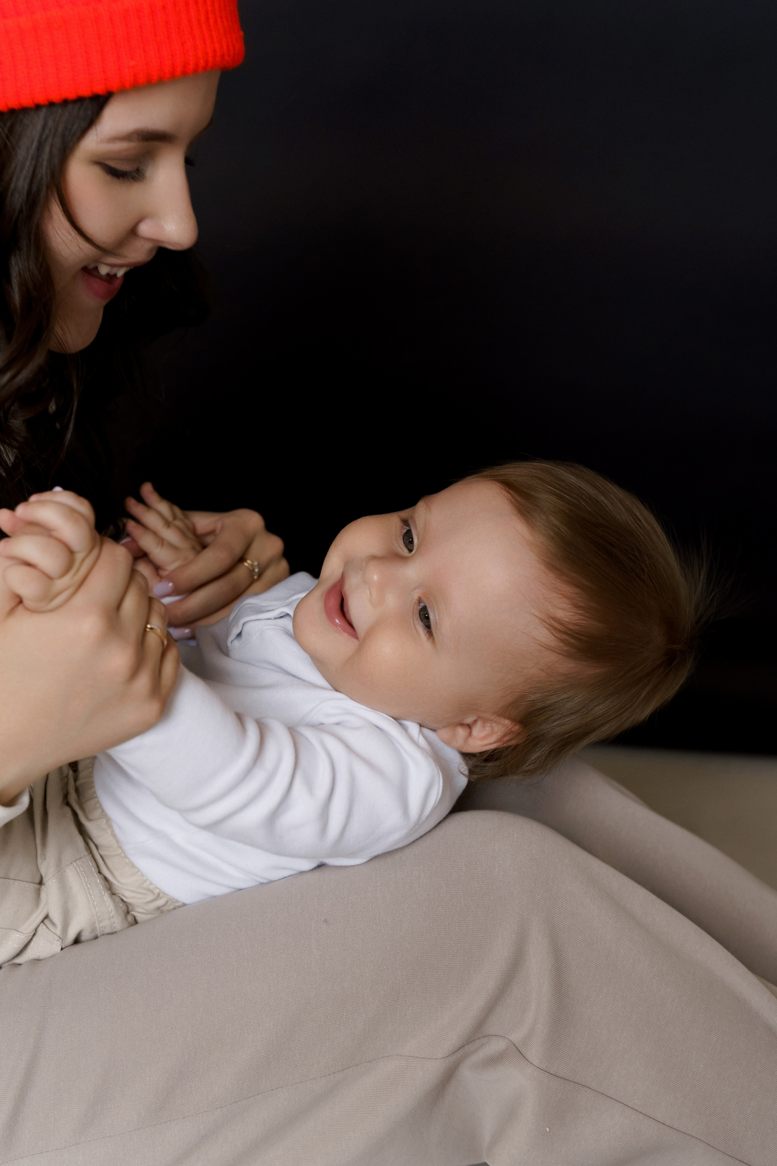 Первый годик. Моменты и истории о вас настоящих