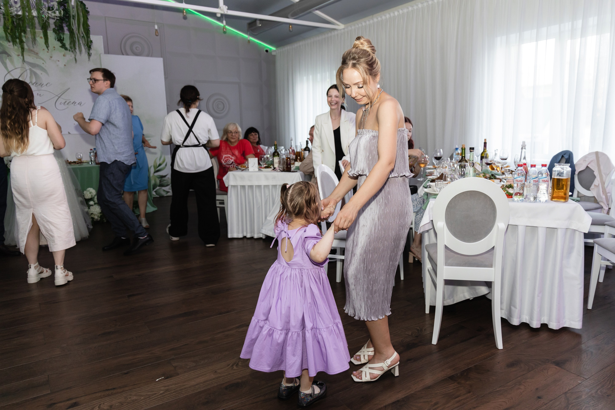 Алёна и Денис (полный день). Фотограф в Барнауле Юлия Садвокасова