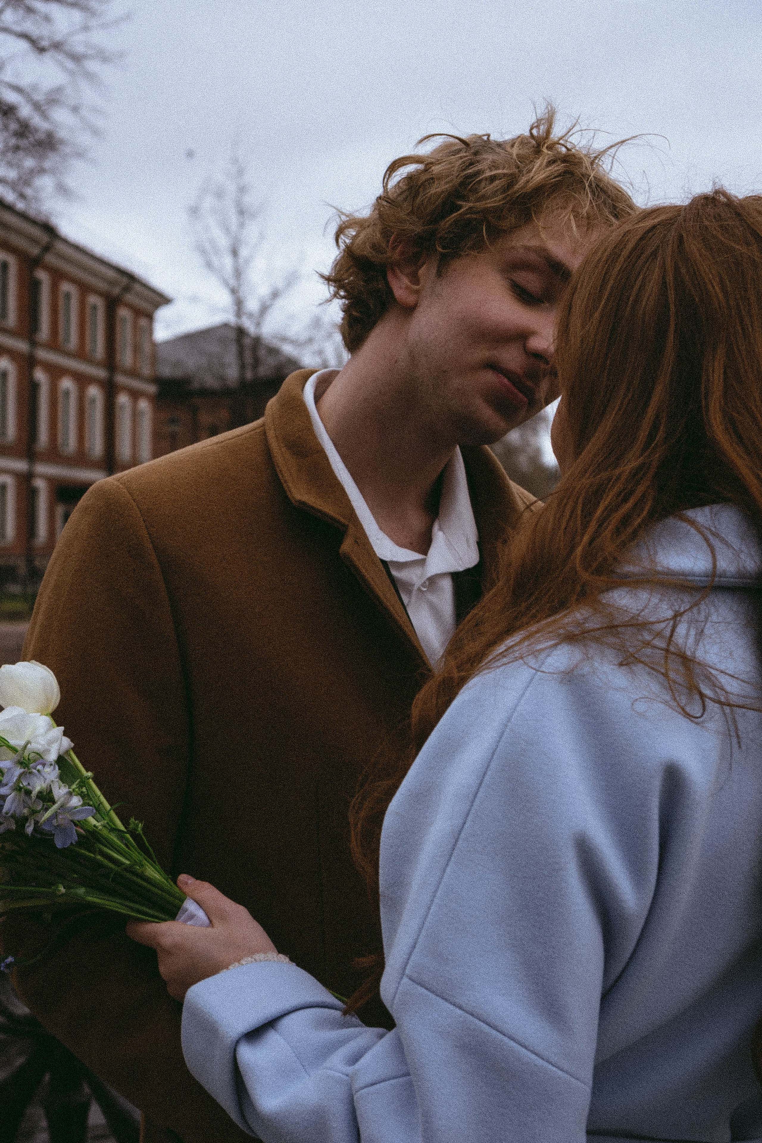 СВАДЕБНАЯ СЬЕМКА В ОТЕЛЕ. СБОРЫ ЖЕНИХА И НЕВЕСТЫ И ТАКЖЕ ТОР И ПОДГОТОВКА К ПРОГУЛКЕ И ПРОГУЛКА ПО ПЕТРОГРАДКЕ. Профессиональный фотограф, Санкт-Петербург — Виктория Богомолова