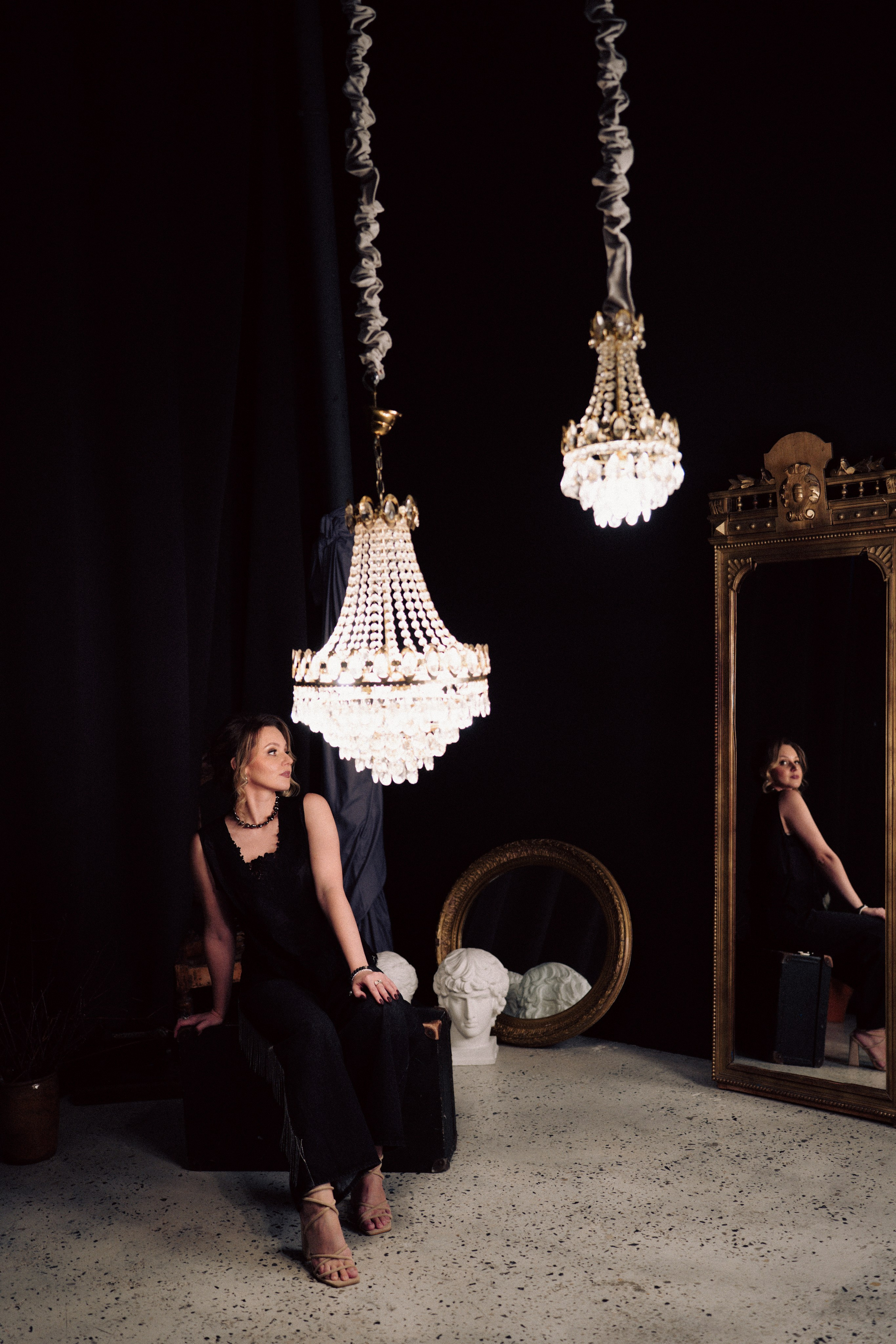 НОВОГОДНЯЯ ФОТОСЕСИИЯ В СТУДИИ ДЛЯ ДЕВУШКИ И ПРОГУЛКА ПО ЧЕРНЫШЕВСКОЙ. Профессиональный фотограф, Санкт-Петербург — Виктория Богомолова