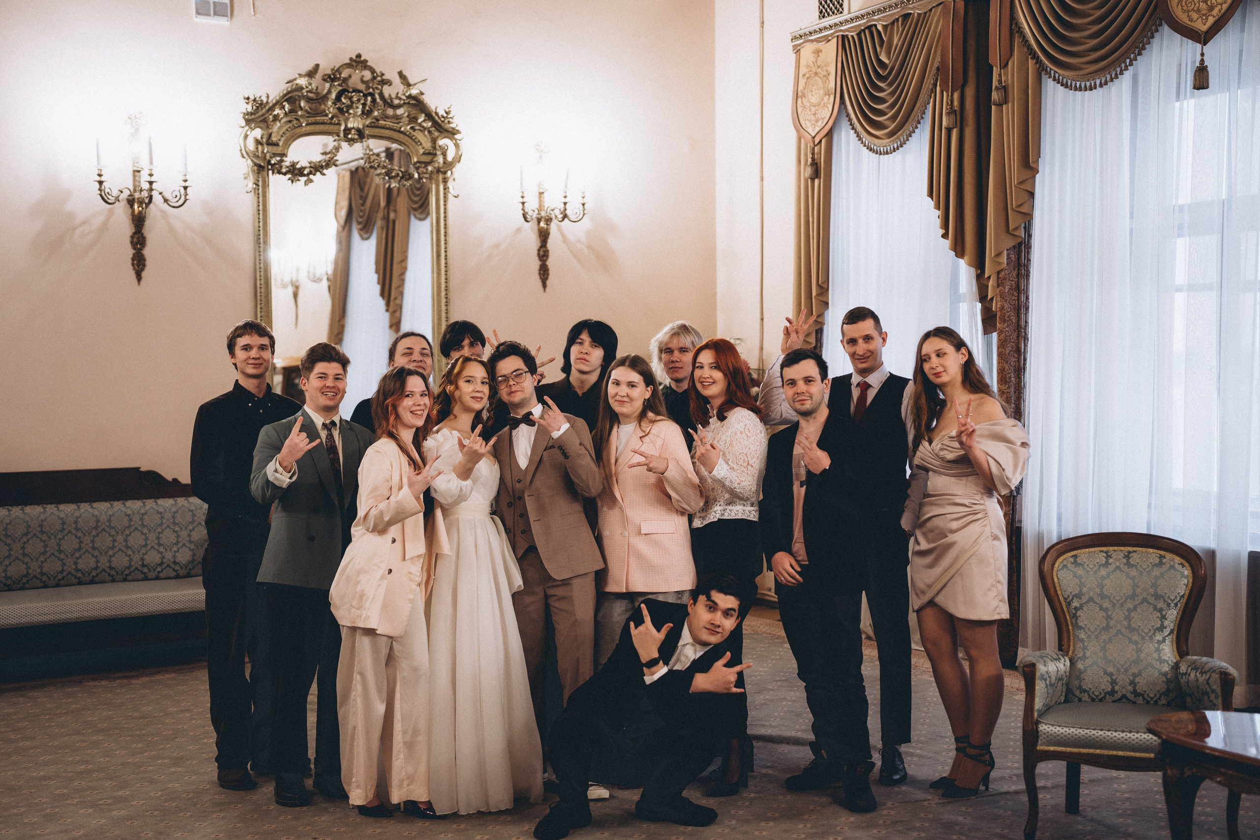 СВАДЕБНАЯ СЬЕМКА ВО ВТОРОМ ДВОРЦЕ С ГОСТЯМИ И ПРОГУЛКА В ТАВРИЧЕСКОМ САДУ. Профессиональный фотограф, Санкт-Петербург — Виктория Богомолова