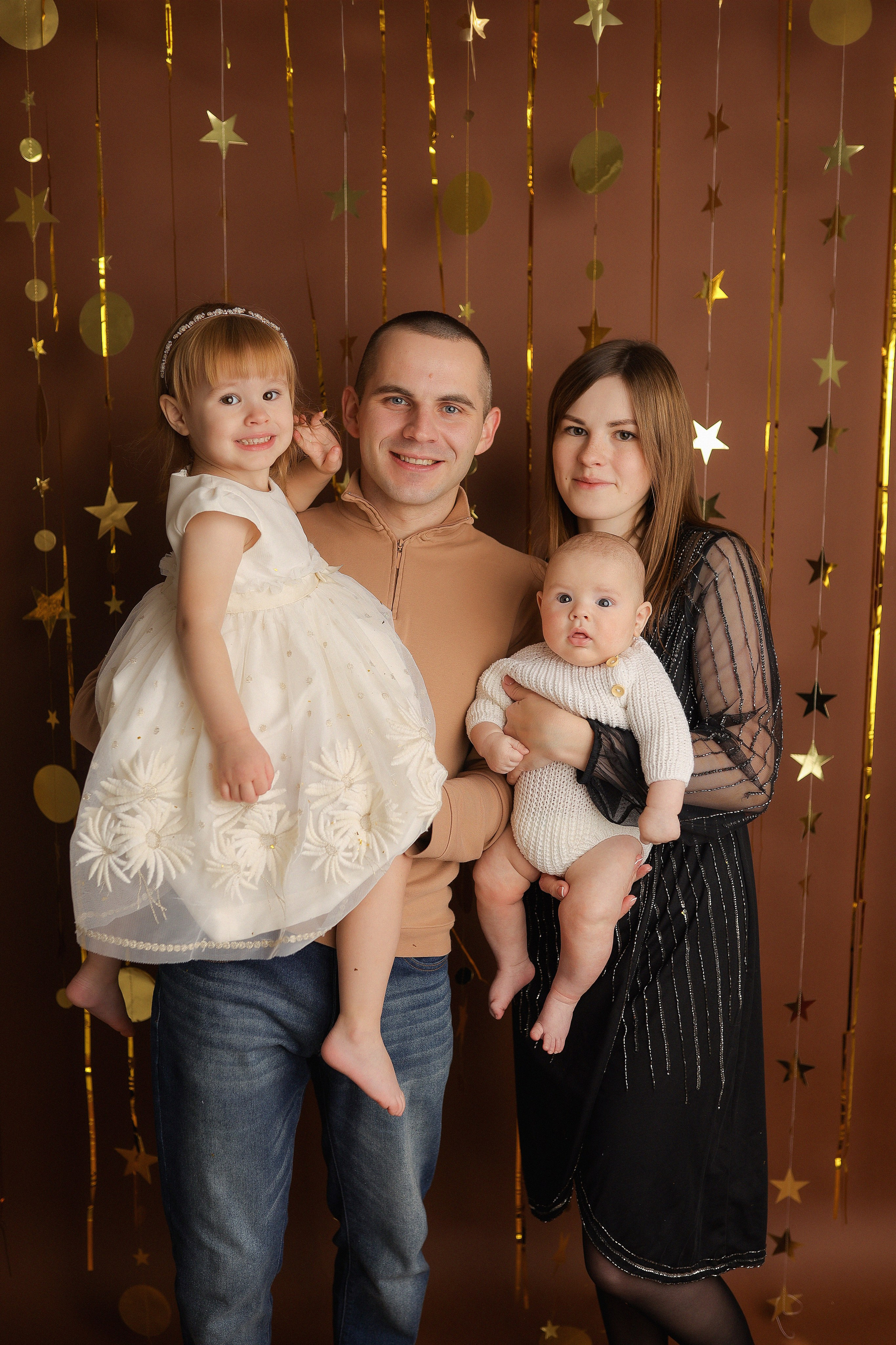 Семейная фотосессия. Фотограф новорожденных и беременности в Минске