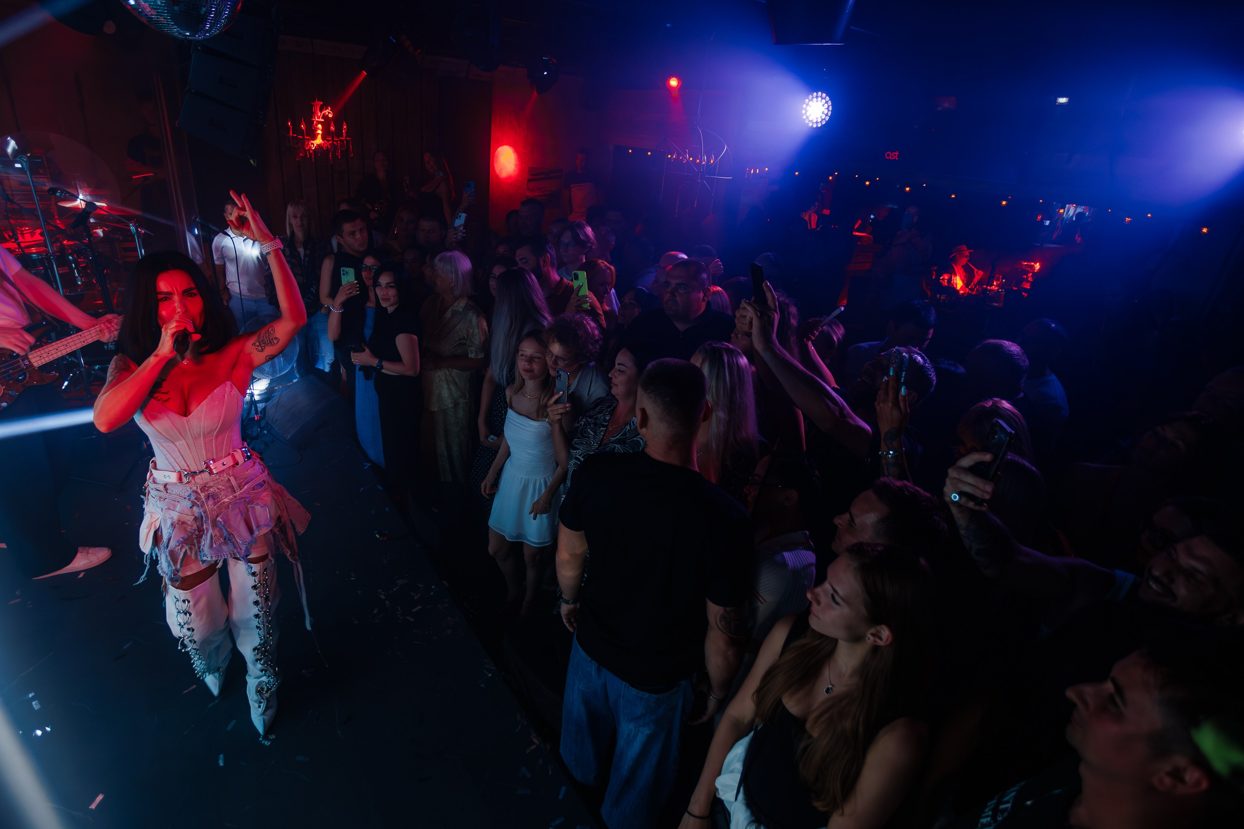 «Юлия Волкова"_Чайка на пляже_Ялта_2.08.2025 г. Аминов Руслан | Фотограф