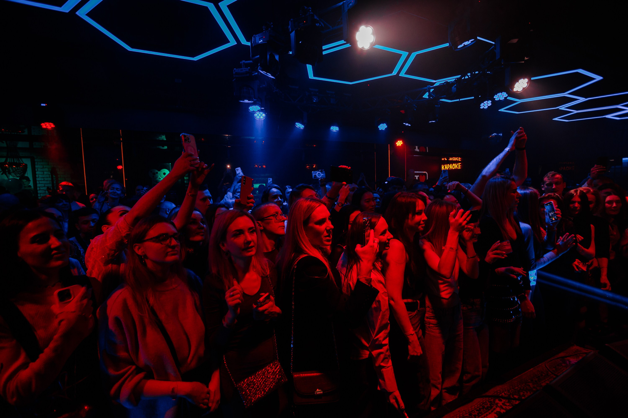 Выступление группы «Корни"_Santa Barbara_Симферополь_15.02.2025. Аминов Руслан | Фотограф