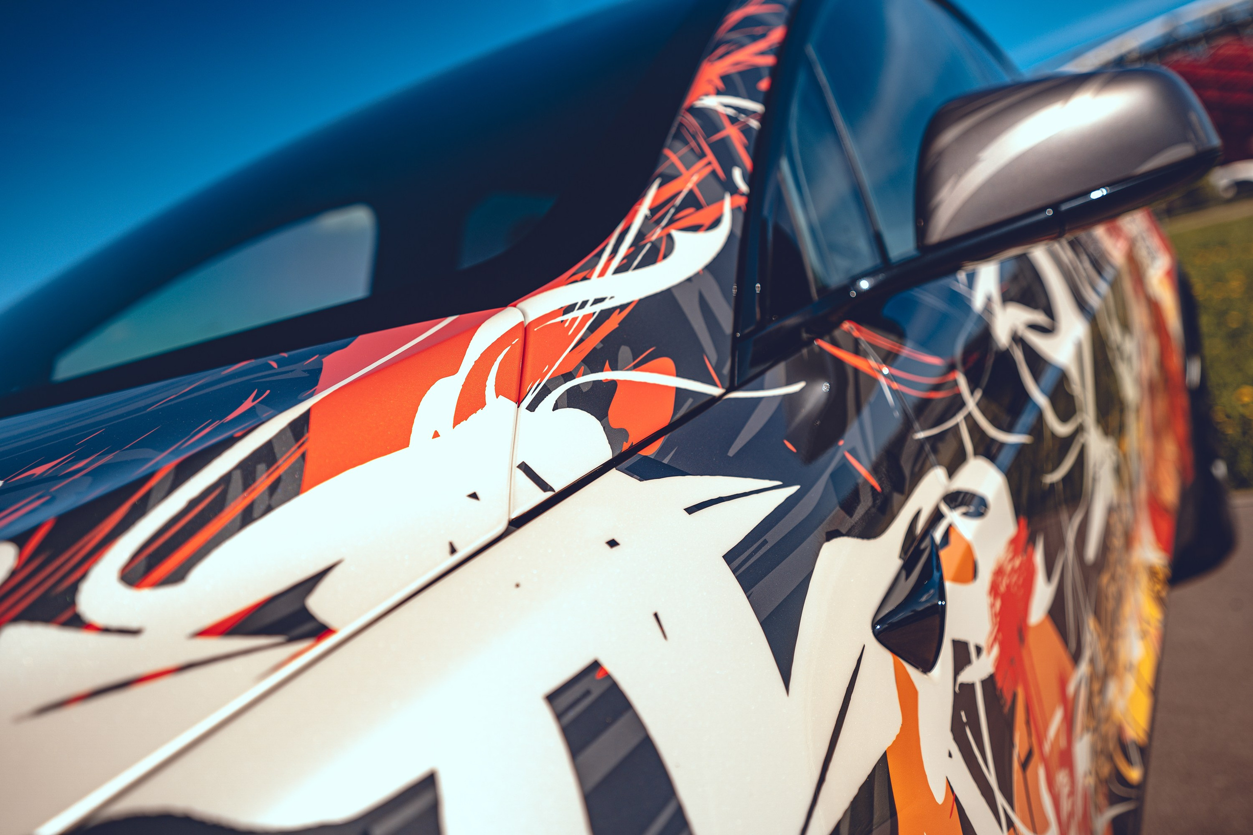 Винилография на Tesla Model X Plaid. Студия дизайна и оклейки авто Barmaley Design