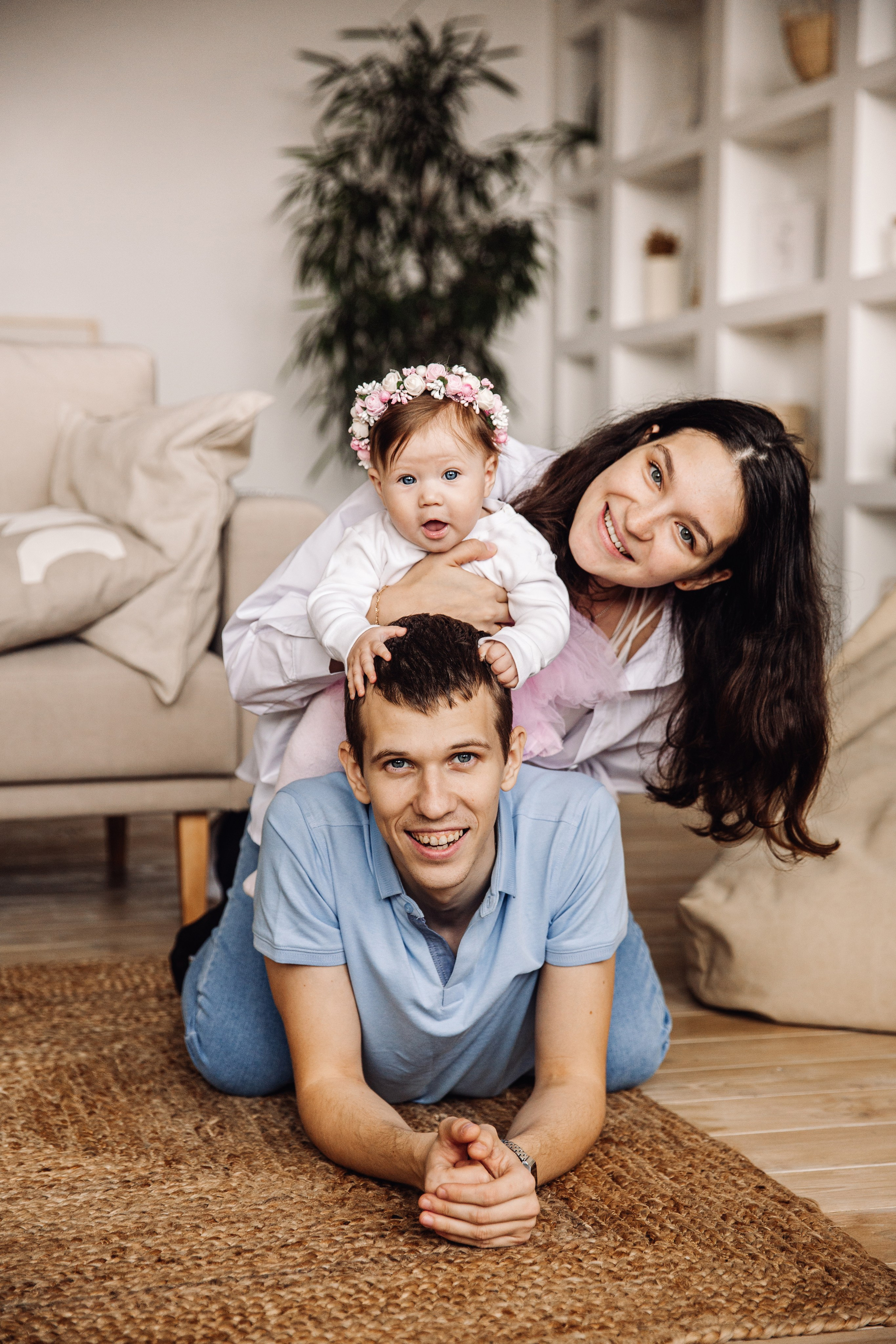 Семейная студийная фотосессия. Марина Соколова. Контентный и семейный фотограф г. Красноярск