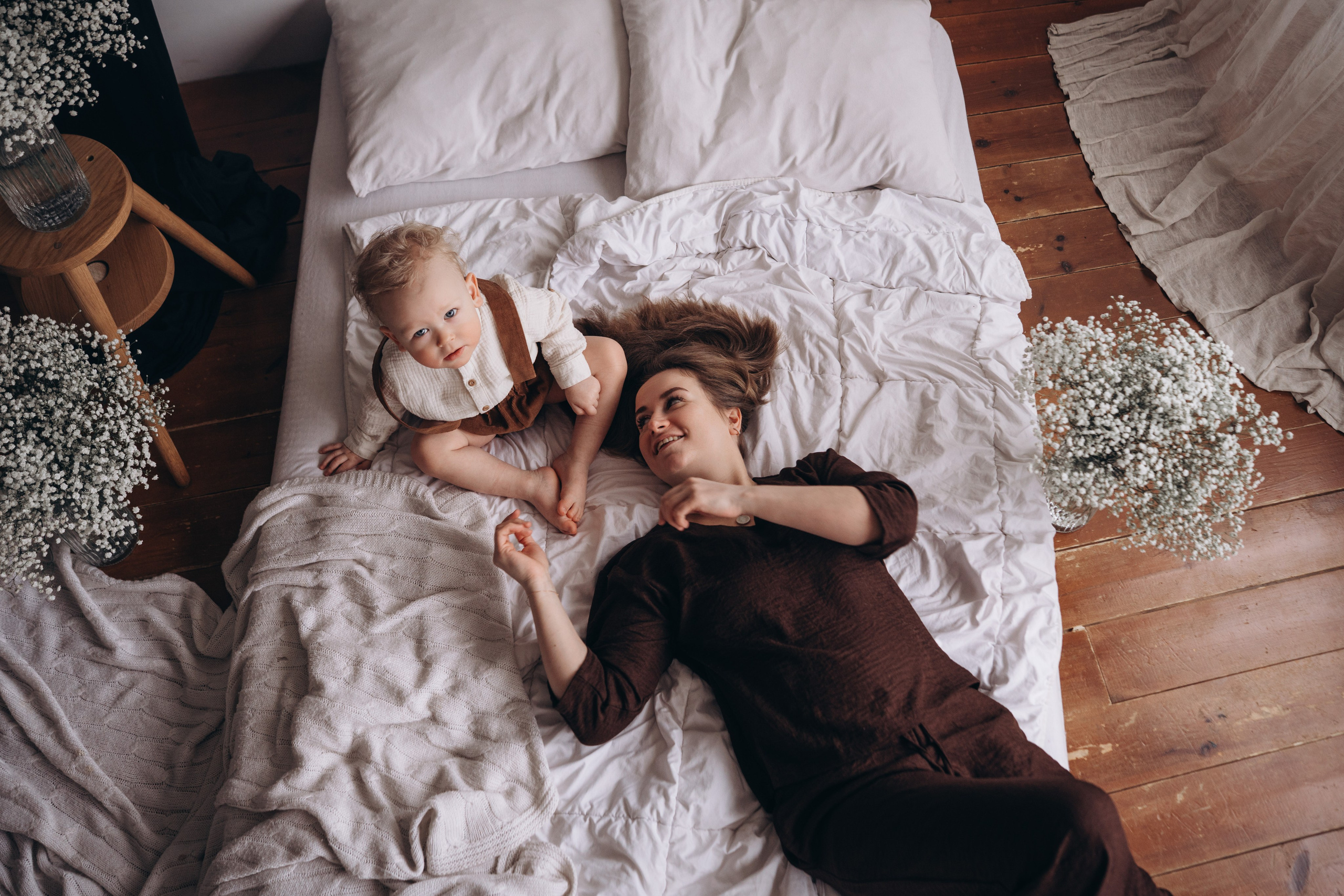 Фотодень Мамы 2026. Фотограф Новорожденных в Москве. Семейные истории в стиле LIFE