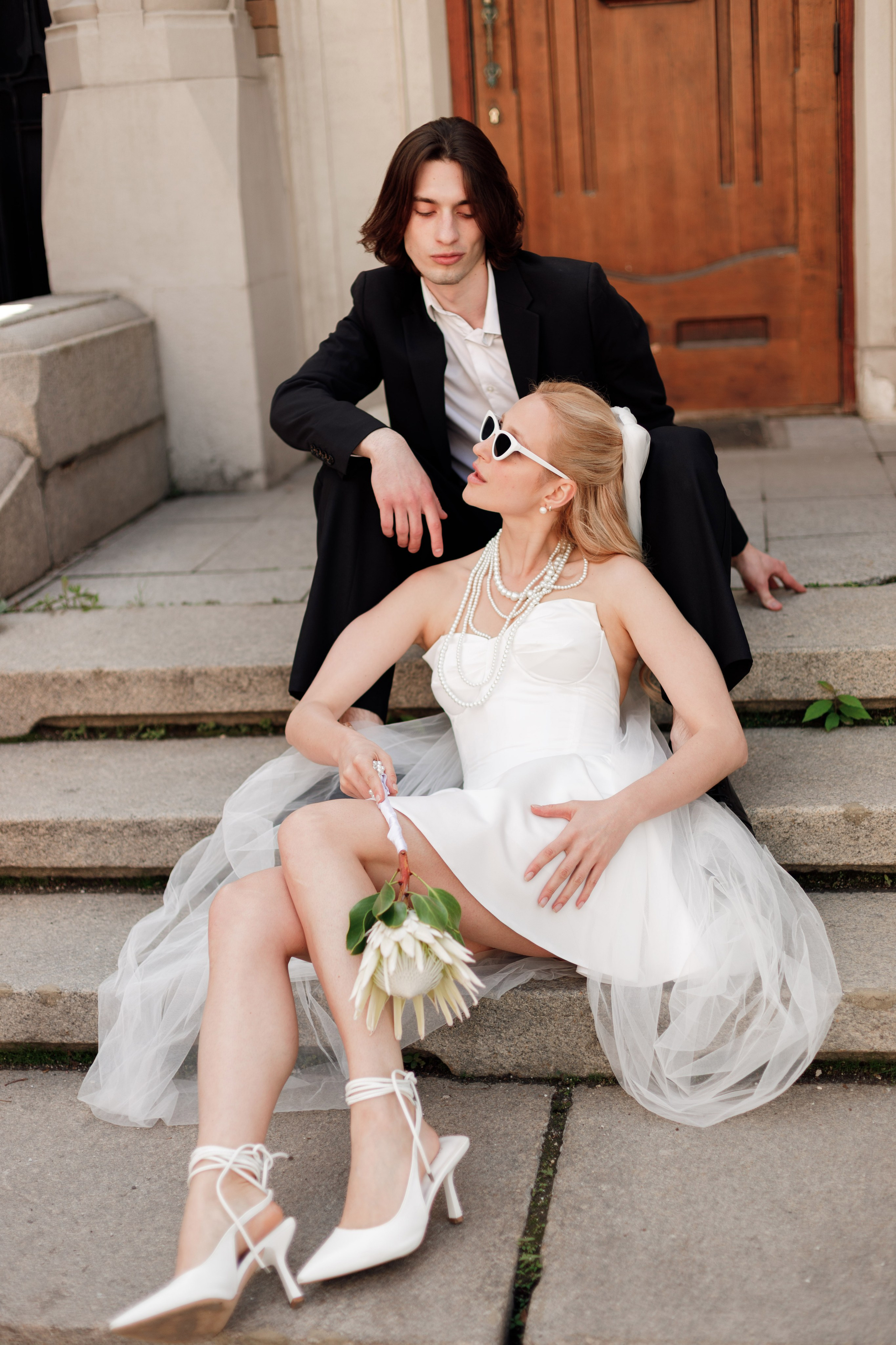 Свадебная фотосессия с автомобилем в центре Москвы, фотограф свадьбам Москва