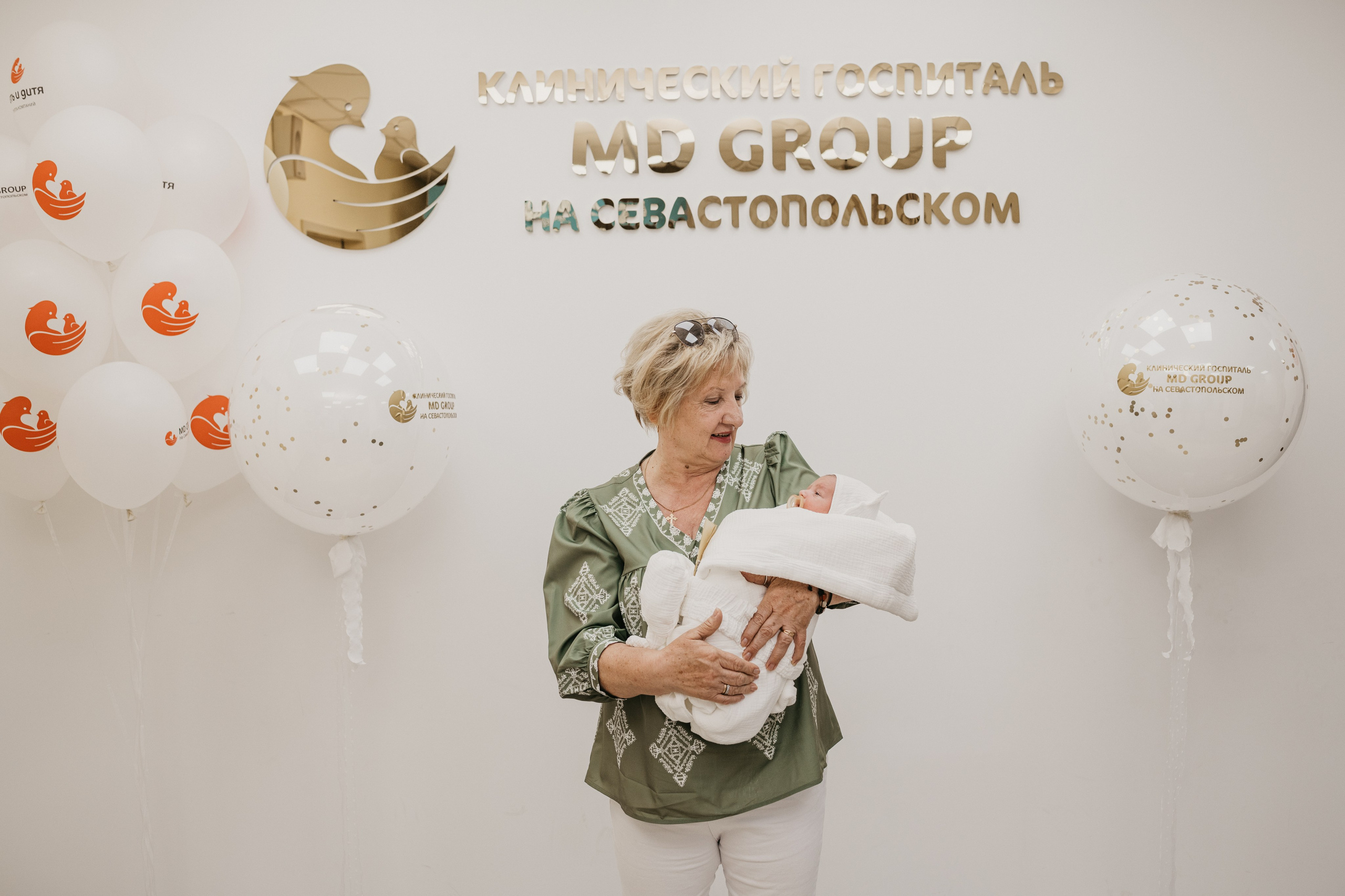 Выписка Марка. Фотограф на выписку из роддома в Москве и МО