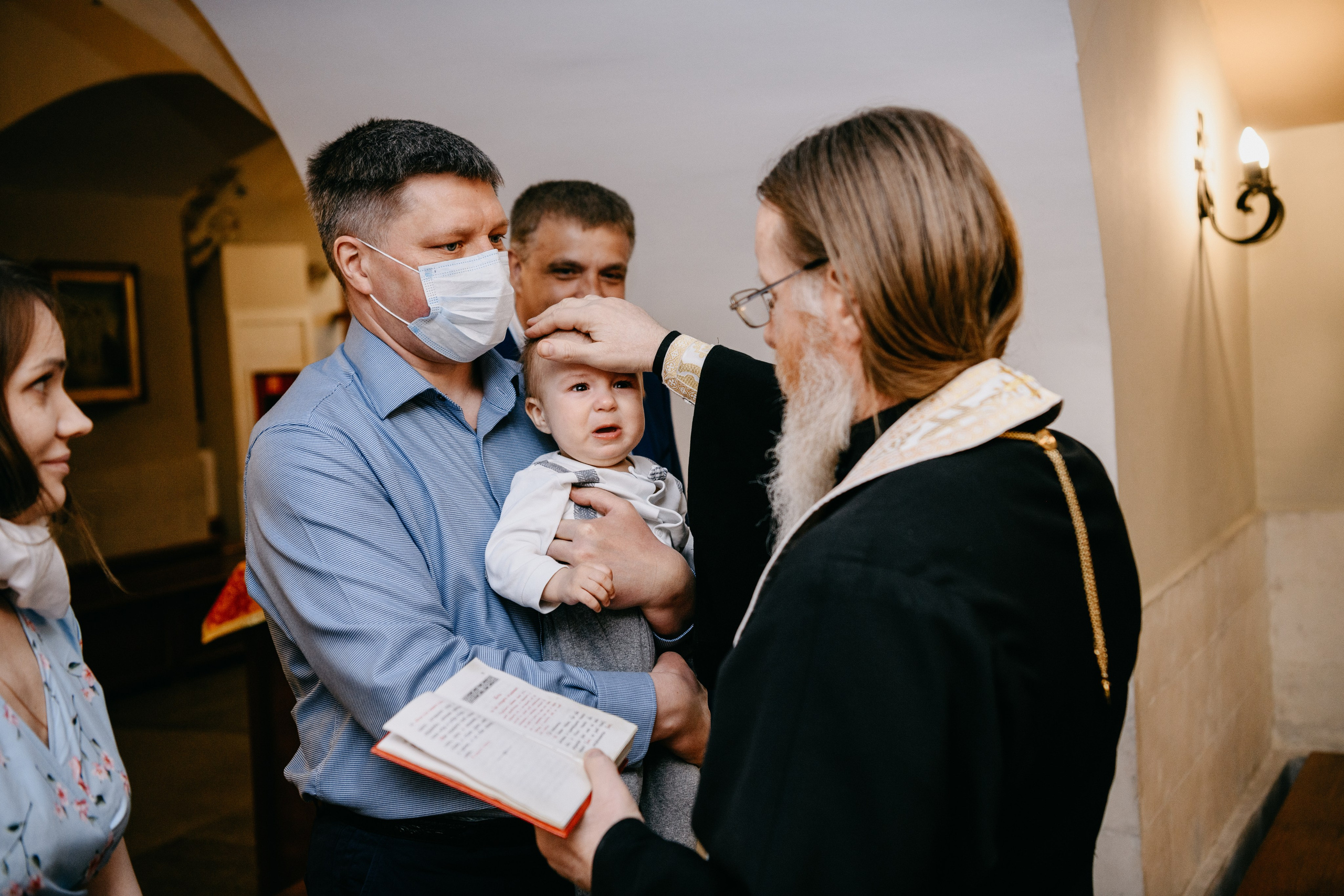 Крещение Александра. Фотограф на выписку из роддома в Москве и МО