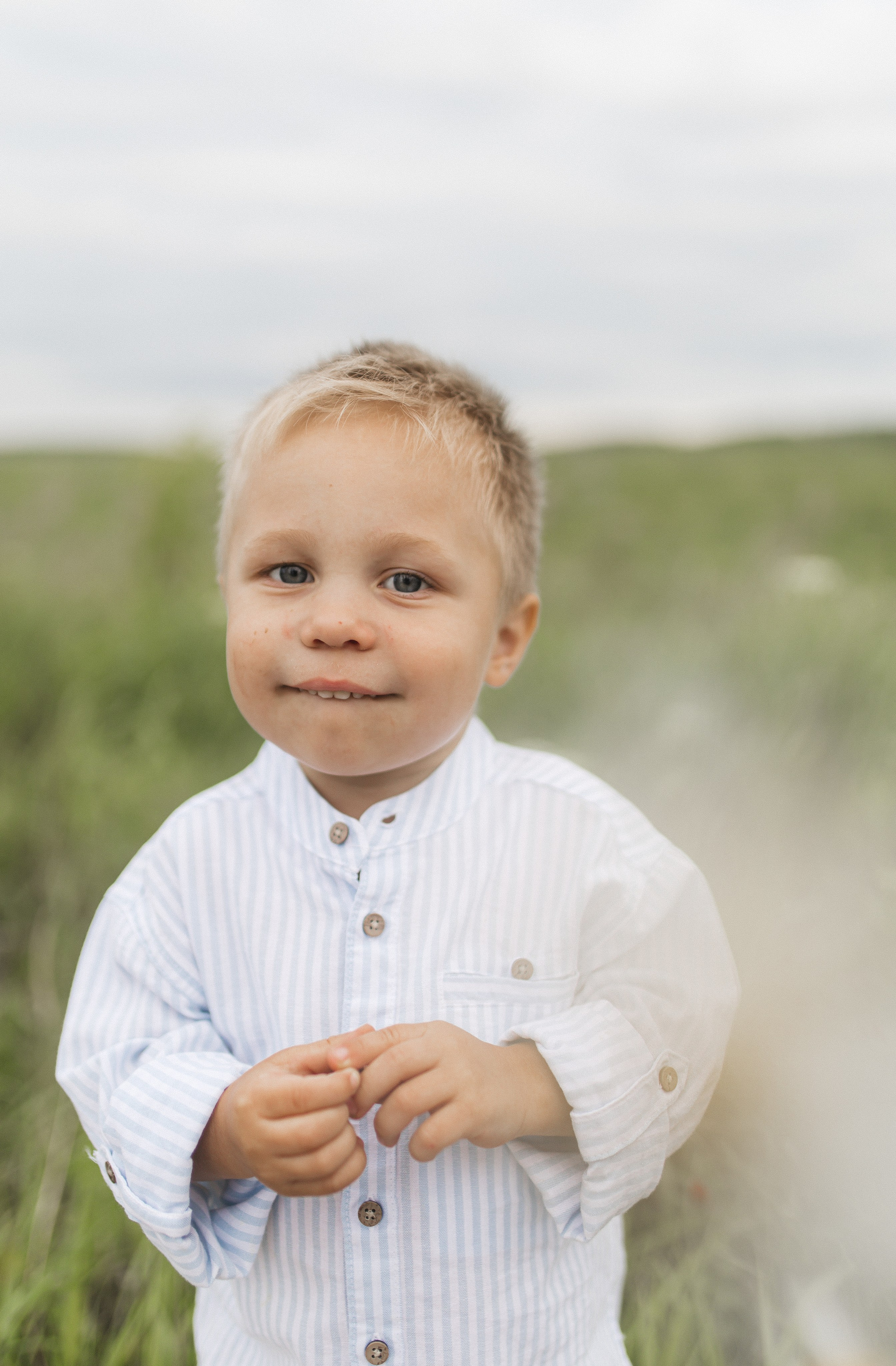 Маша и Миша и их веселая компания (пикник в поле). Семейный и свадебный фотограф в Екатеринбурге Орлова Ирина