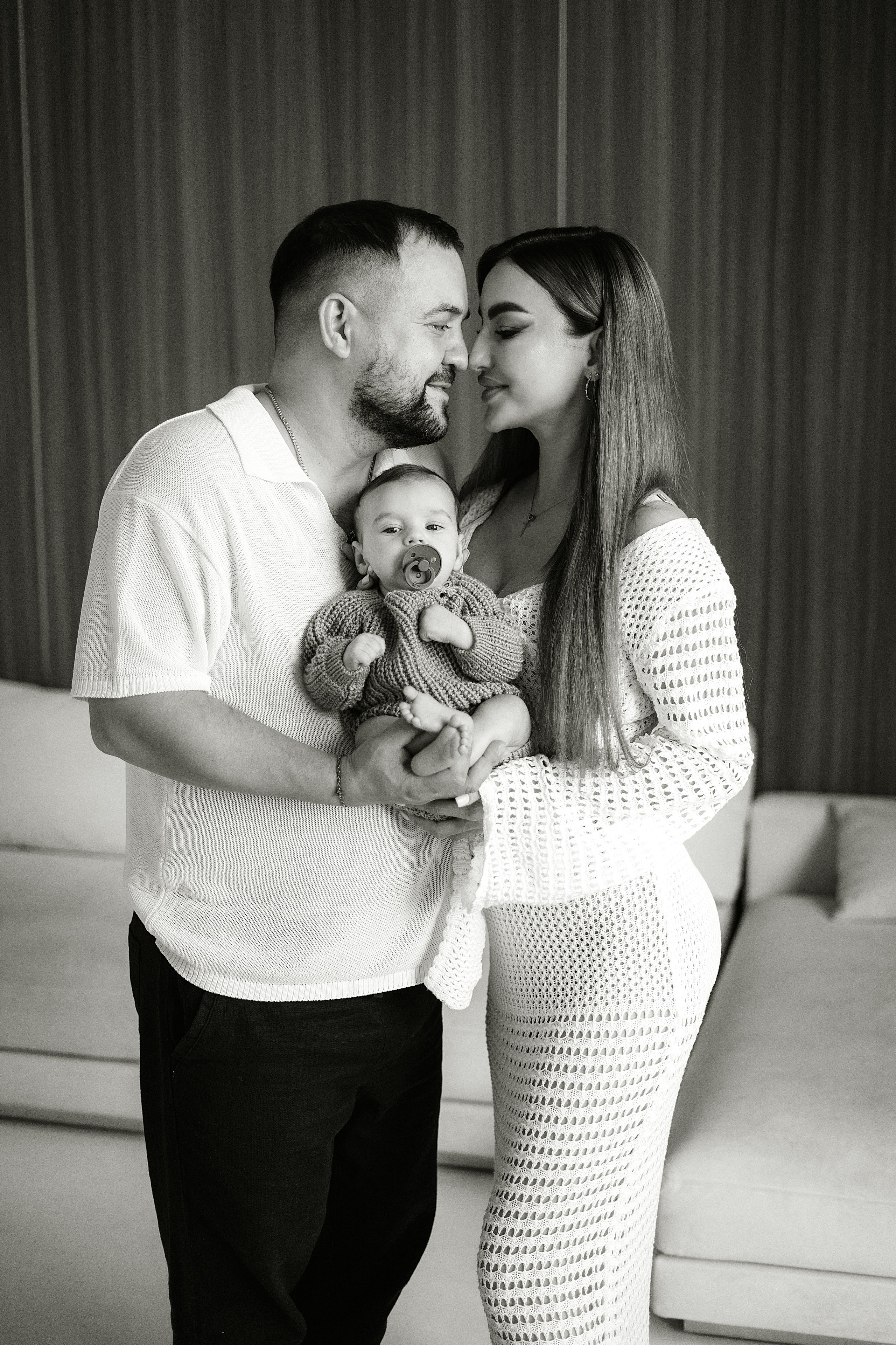 ньюборн фотосессия лайфстал фотограф новорожденные ребенок ребенок в реквизите семейные фото фотосессия