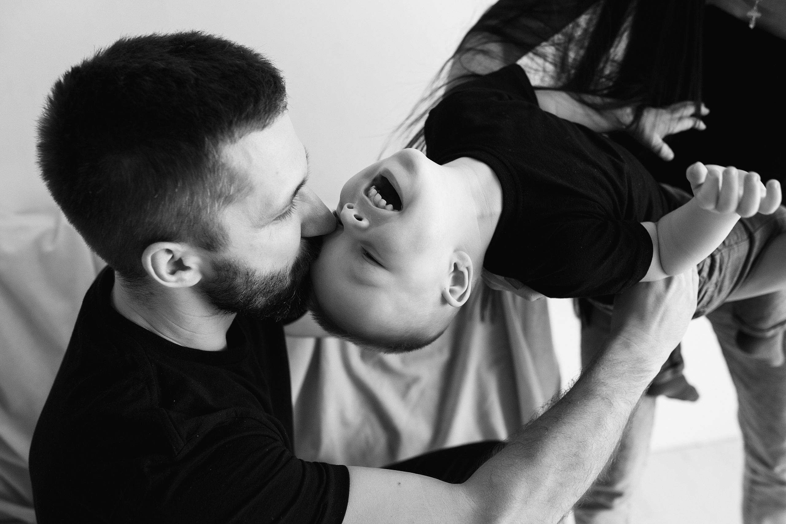 ЧБ серия. Фотограф новорожденных Оксана Полевская