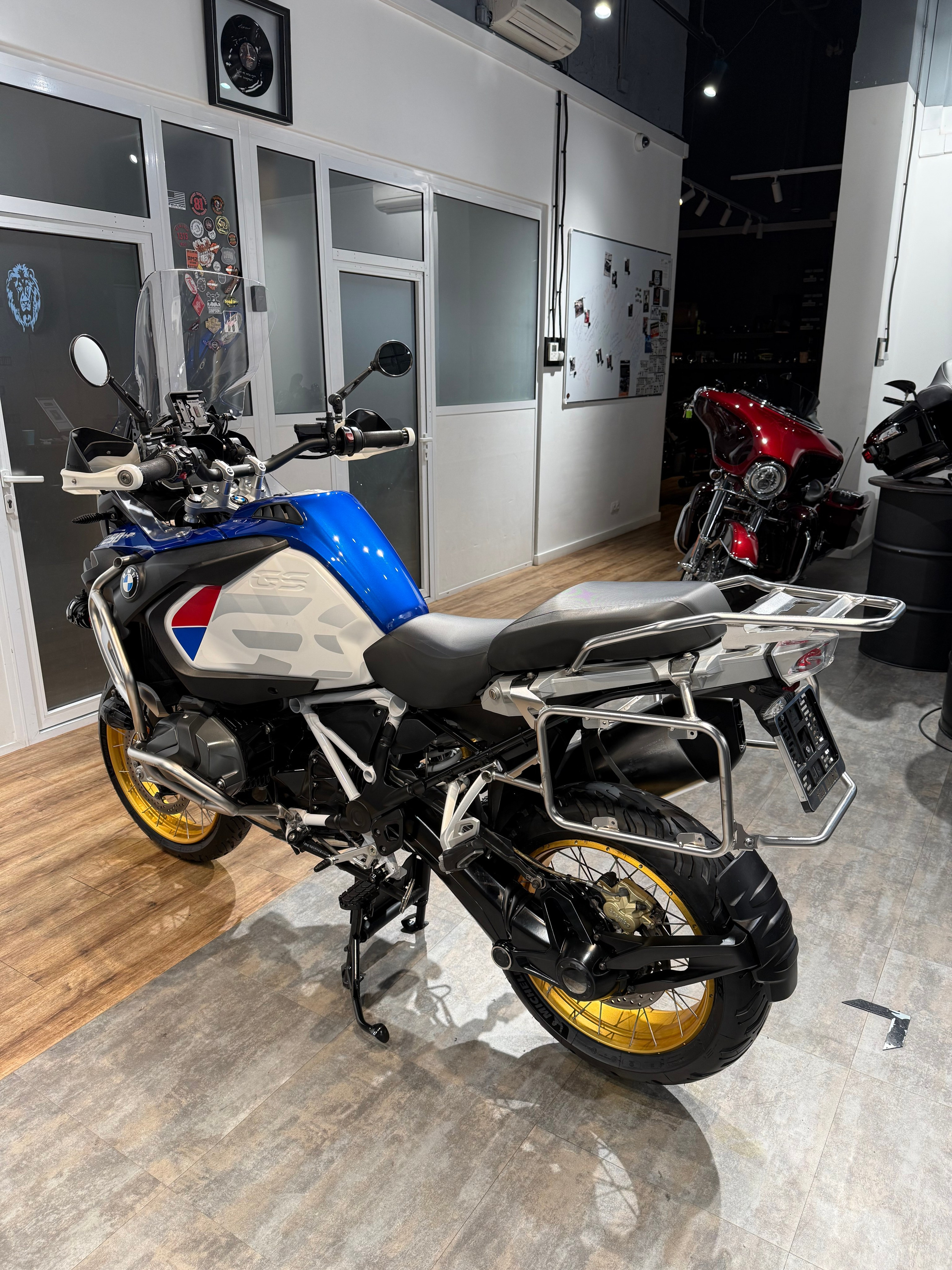 BMW R1250GS ADV Rallye HP. Hello Davidson, Москва. Только хорошие мотоциклы…