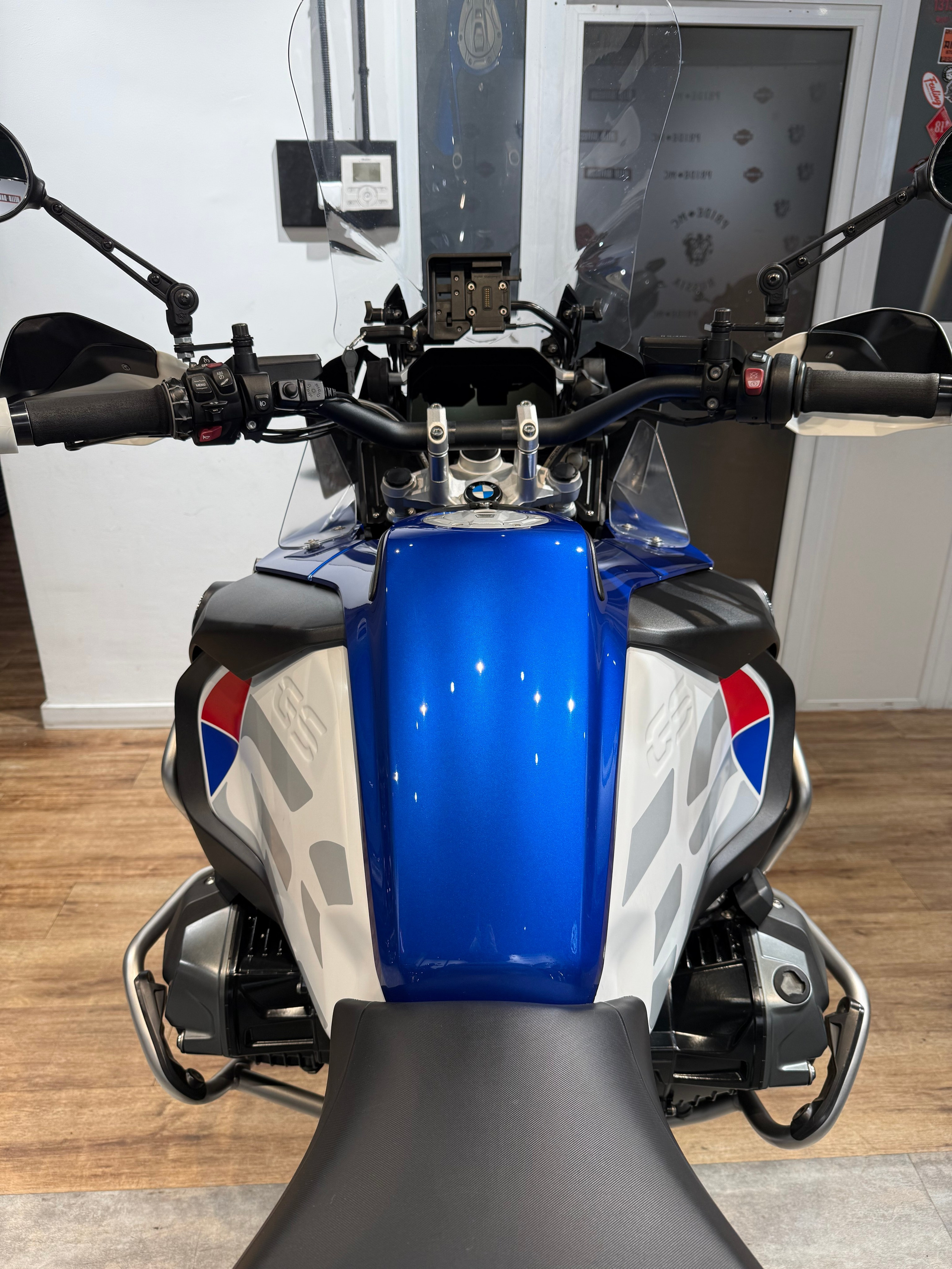 BMW R1250GS ADV Rallye HP. Hello Davidson, Москва. Только хорошие мотоциклы…