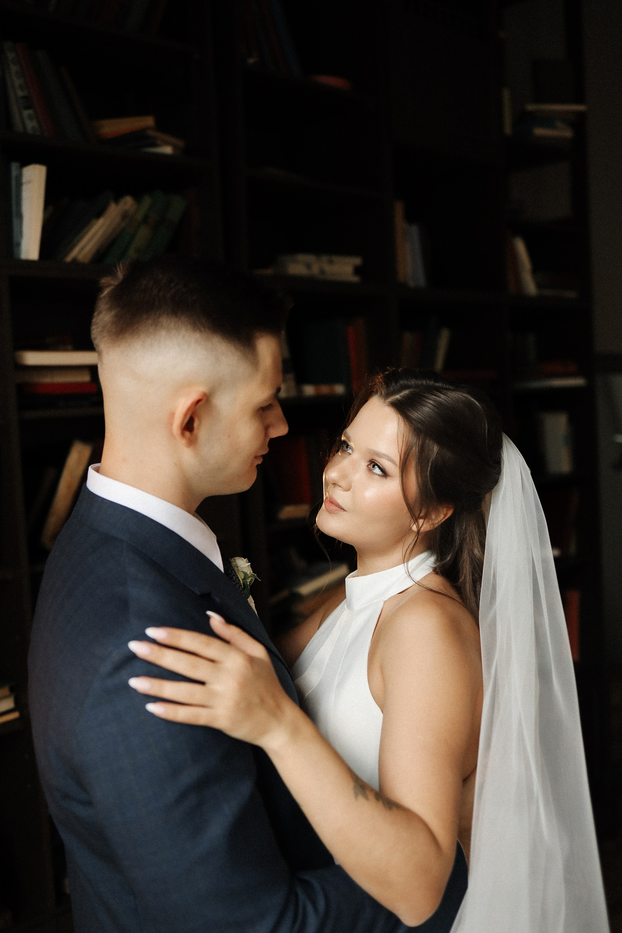 М. + В. Таганский загс, студийная лавстори. Семейный и lovestory фотограф в Москве Светлана Коняхина