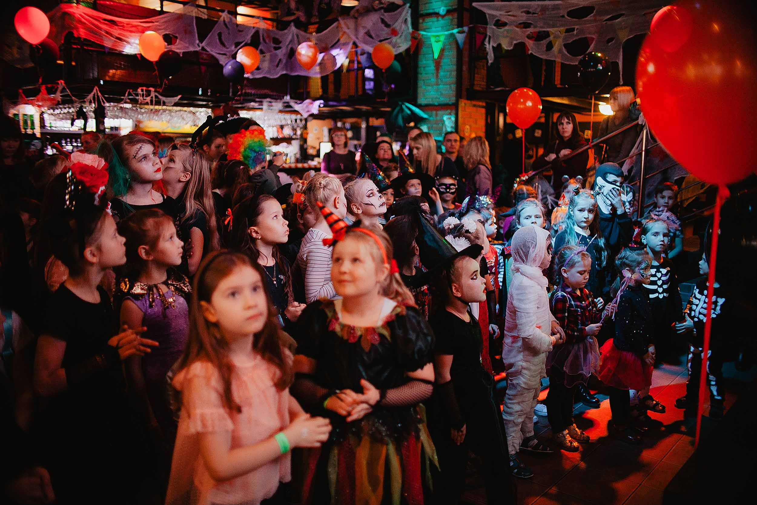 Хэллоуин в «Свои да наши». Ваш репортажный фотограф Артемий Антонов