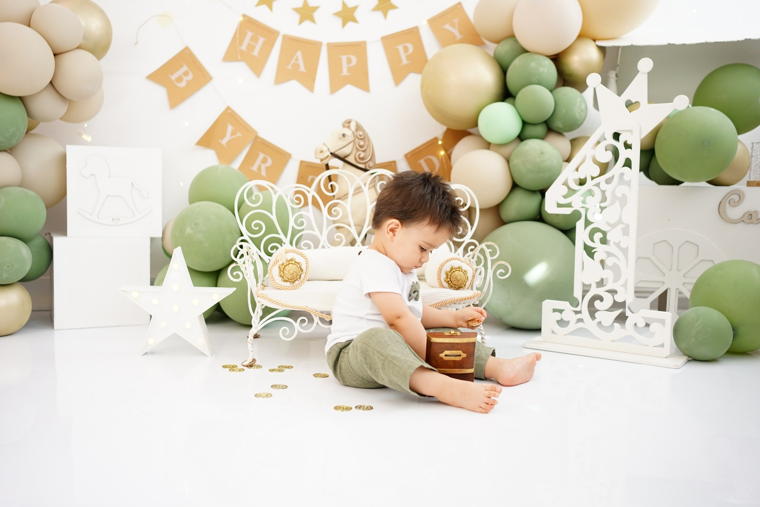 Фотосессия на Годик для Мальчиков. Детская Фотостудия ГОДОВАСИКИ в Санкт-Петербурге фотосесия на годик