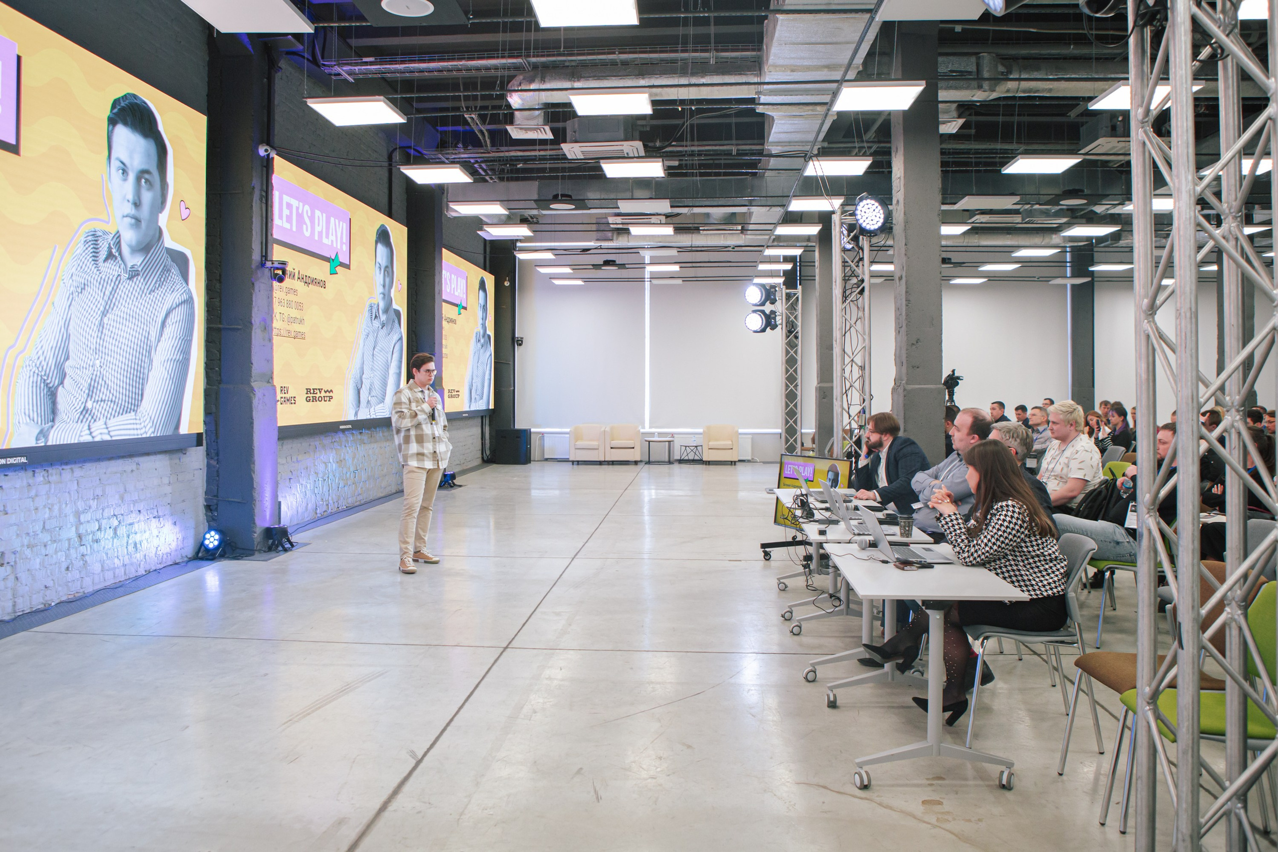 Репортаж с конференции Startup Tour Perm – фотографии. Репортажный фотограф в Перми Денис Голдобин