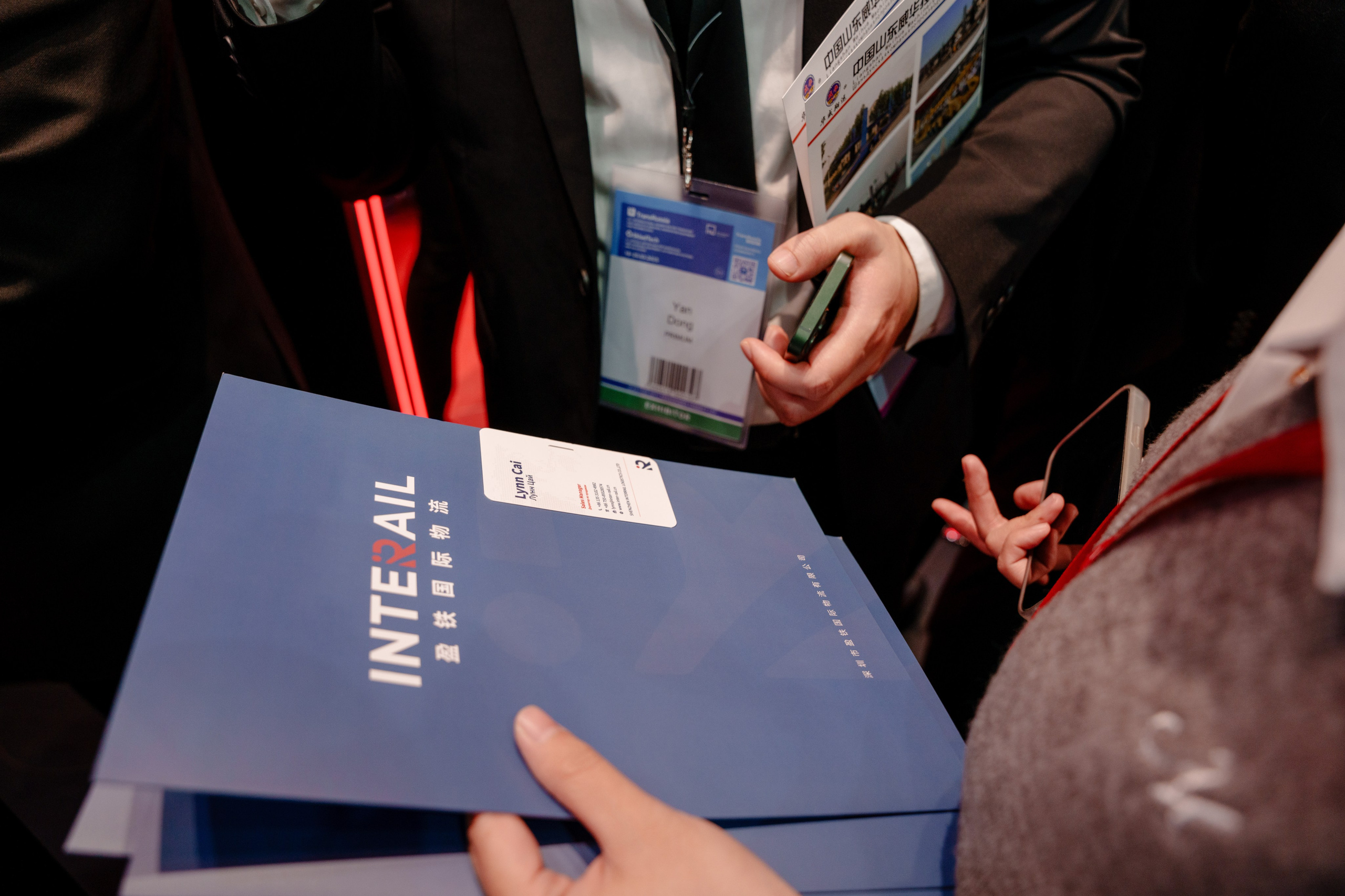 Репортажный фотограф на экспо Крокус. Репортажный фотограф Москва Сергей Дружинин