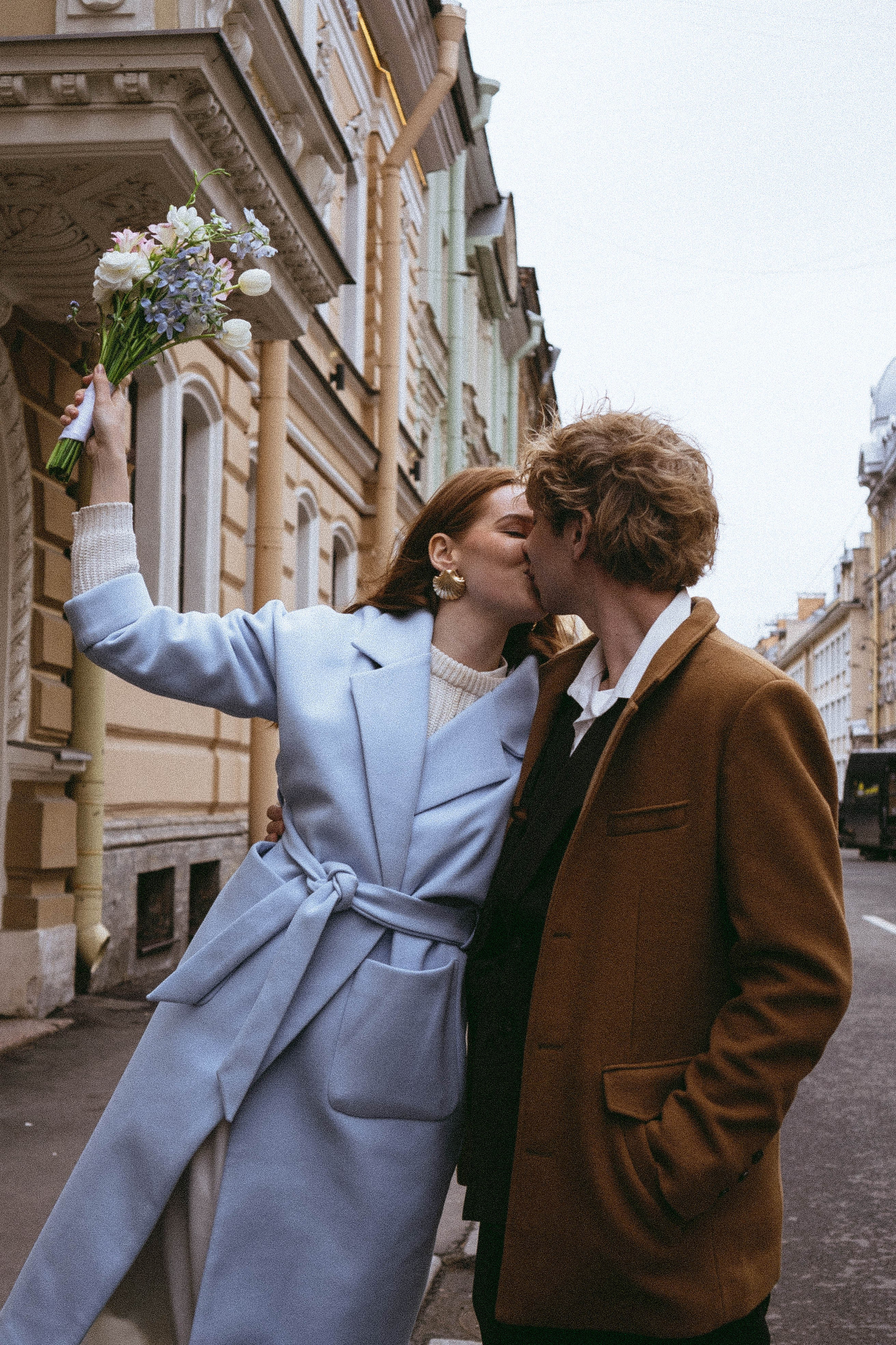СВАДЕБНАЯ ПРОГУЛКА ПО ПЕТРОГРАДКЕ ВЕСНОЙ (ФОТОСЕССИИЯ ПАРЫ СВАДЕБНАЯ). Профессиональный фотограф, Санкт-Петербург — Виктория Богомолова