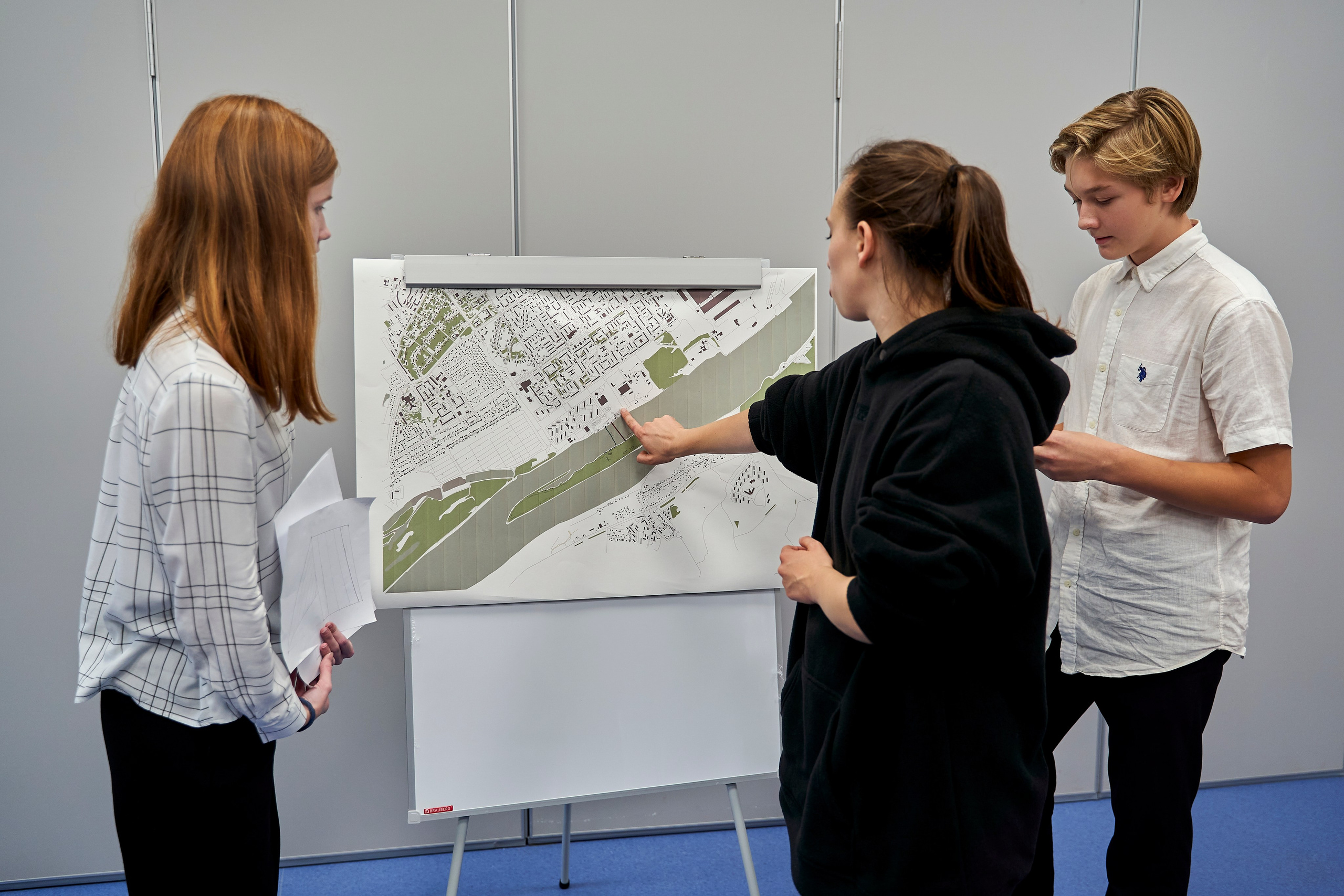 Городская экспедиция «Взрослый взгляд на Нижний» (Эн+ & Точка Урбан). Репортажный фотограф Вилянов Евгений. Нижний Новгород