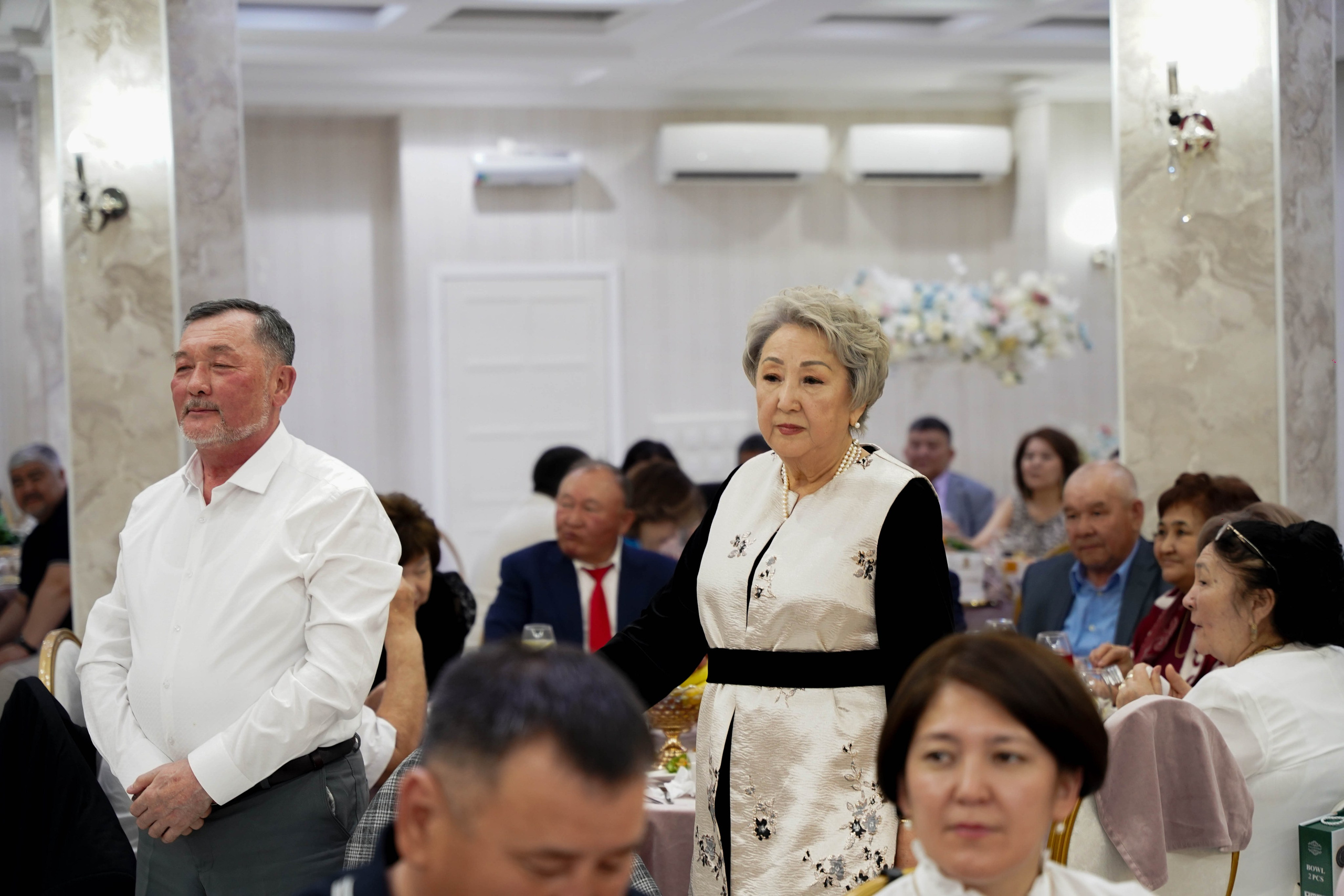 Dana uzatu. Фотограф Ернар Ержанов