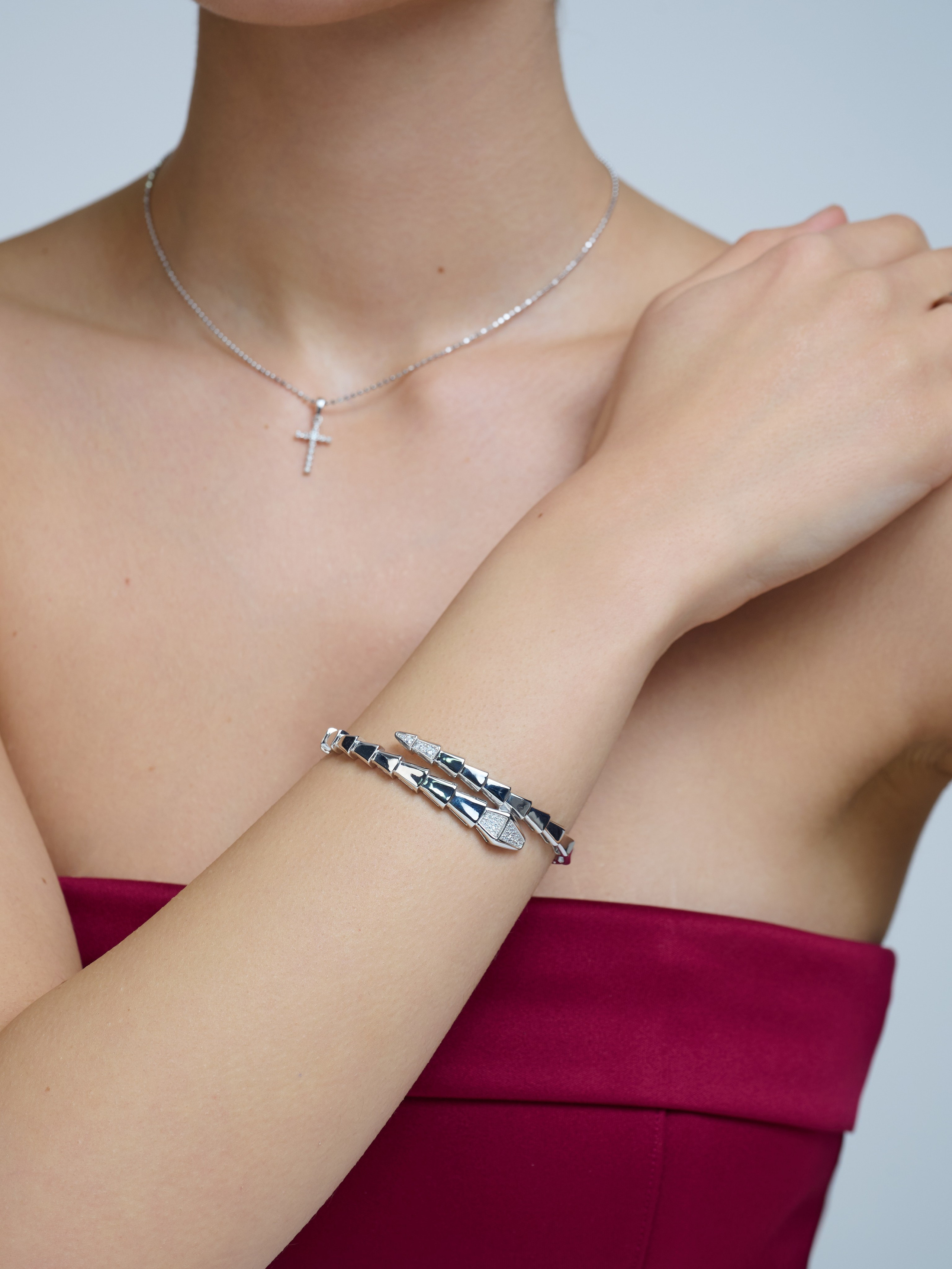 Каталог для бренда AllTime. Фотограф для брендов в Москве Ксения Чупрунова