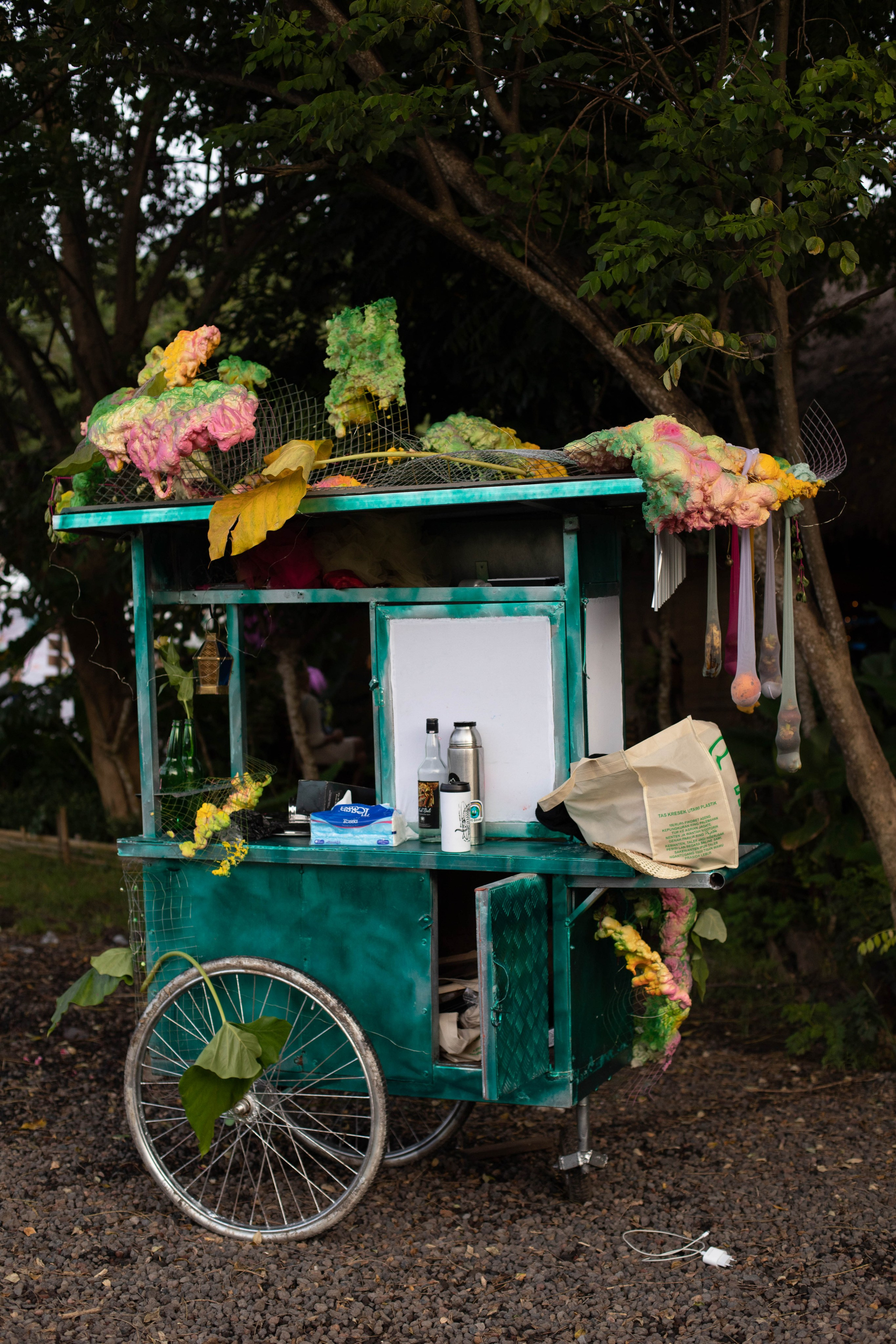 BALI BURNING MAN. LAMPU FESTIVAL