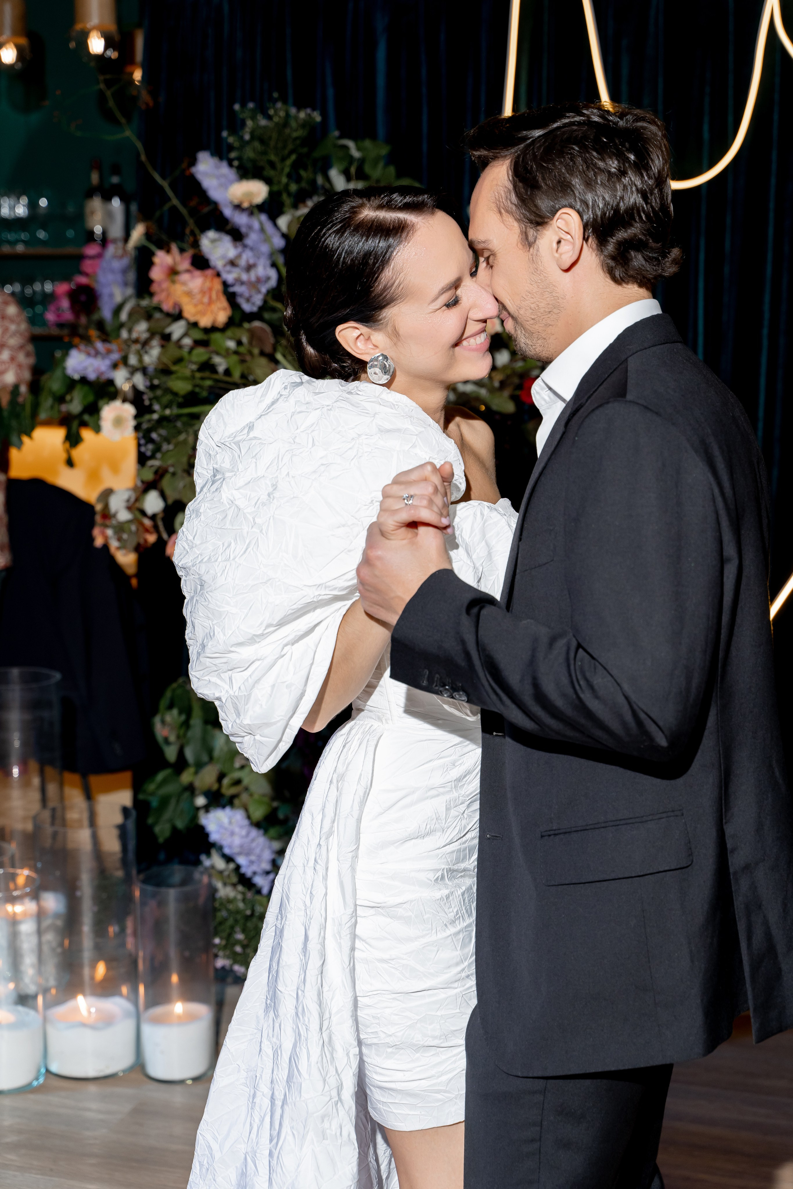 Репортаж мероприятия, репортажная съемка в Москве и Московской области, фотограф на мероприятие, фотосъемка юбилея, репортаж свадьбы, event, фотосессия на фотозоне, фотограф на юбилей, фотограф на день рождения, репортажный фотограф, съемка мероприятия, съемка на фотозоне, фотограф на корпоратив, фотограф на свадьбу, фотограф на детский праздник, фотограф на выпускной. Свадебный репортаж в лофте.