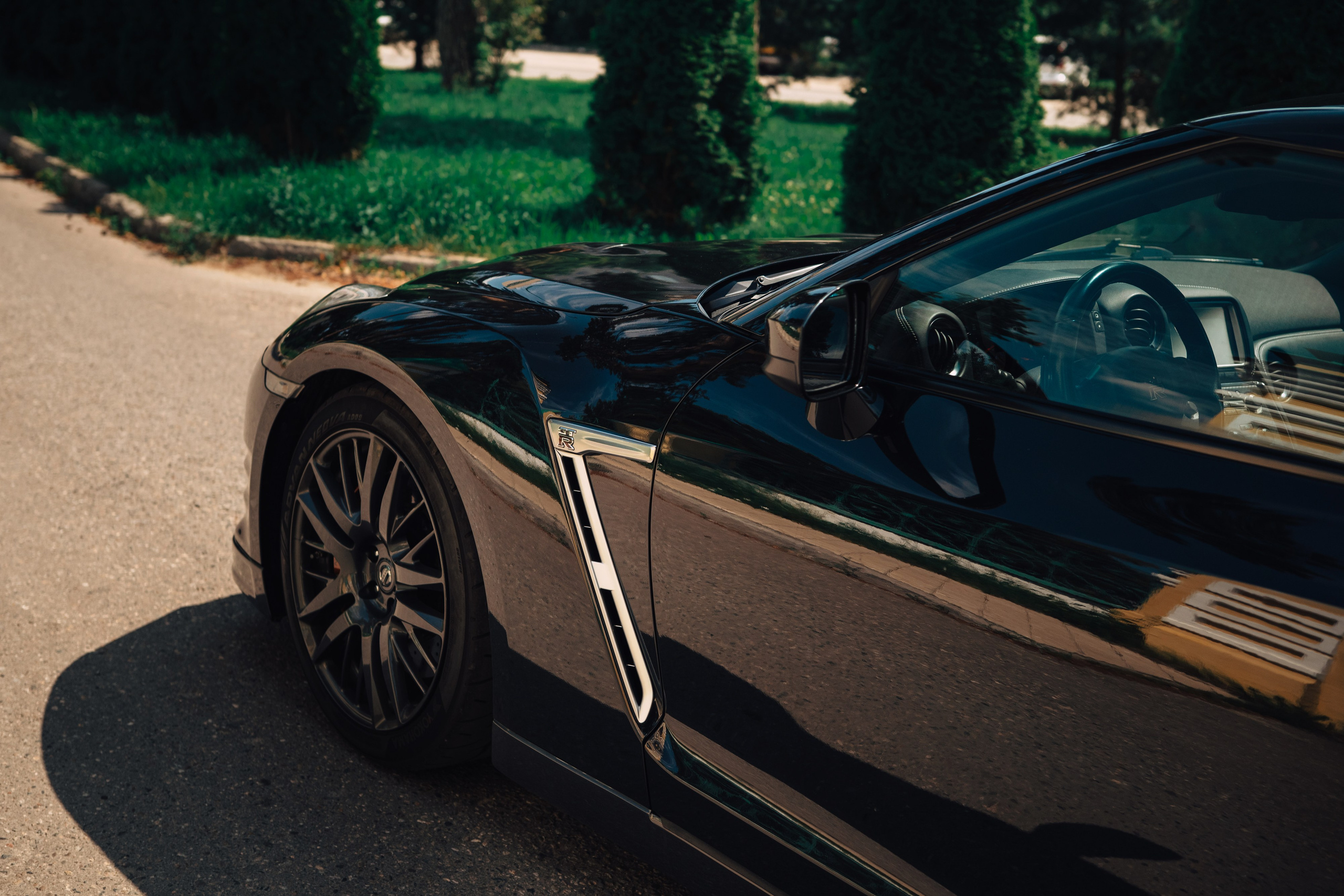 BMW M4 и GT-R 35. DeLorein