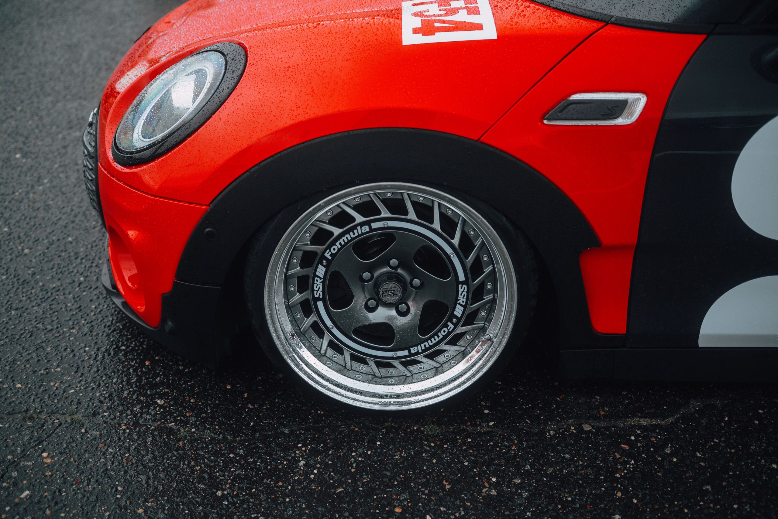 Mini Clubman Auto.ru & Resource Stickers. DeLorein