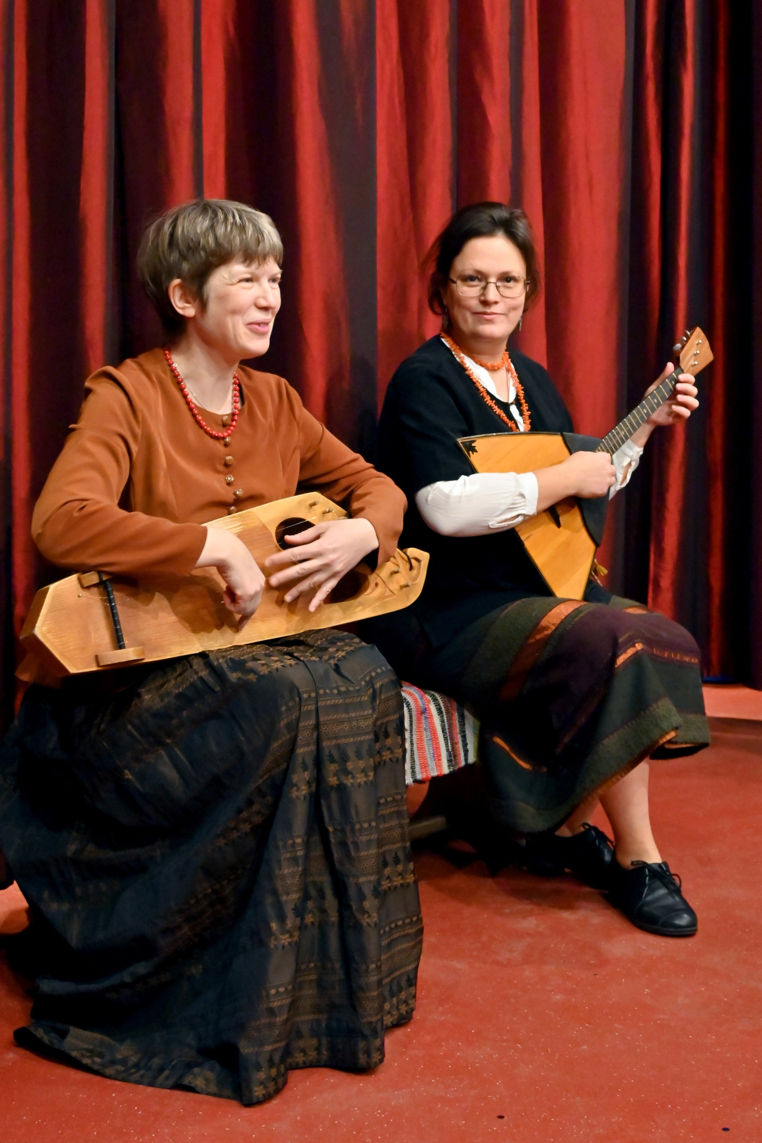 Новогодний переполох семейного клуба «Улей» 16.12.2023. Профессиональный фотограф в Москве Алёна Котова