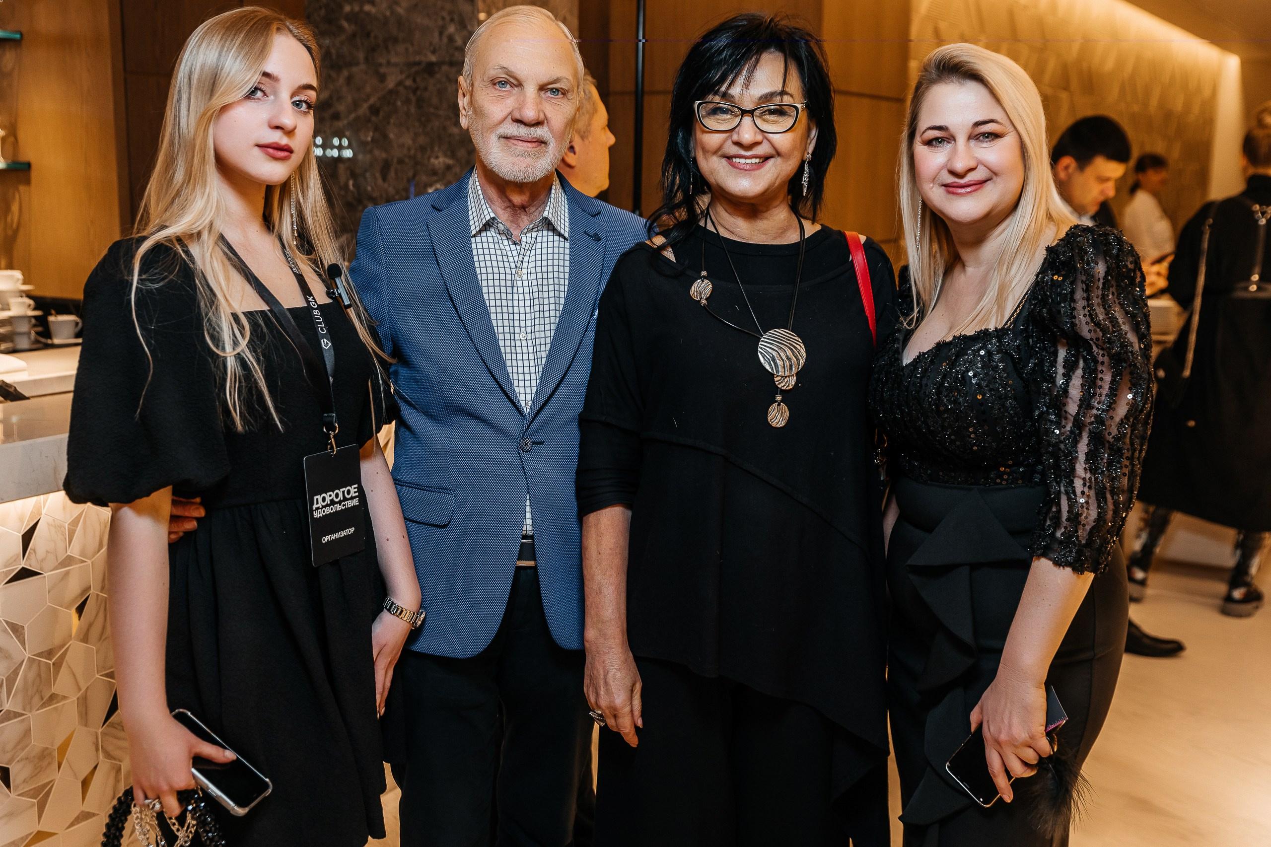 ПРЕЗЕНТАЦИЯ КНИГИ «ГЕРОИ НАШЕГО ВРЕМЕНИ». Свадебный и репортажный фотограф в Ростове-на-Дону Павел Кислов