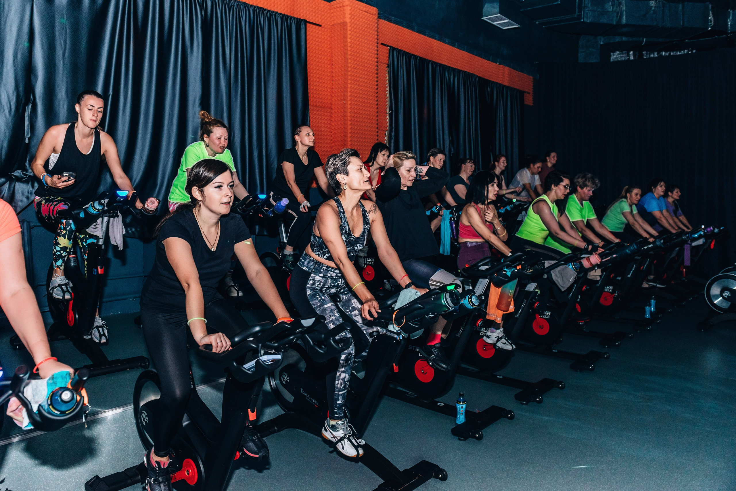 Сайкл-студия «Стрелка», заезд. Школьный, фэшн фотограф в Тюмени и в России Ирина Королева