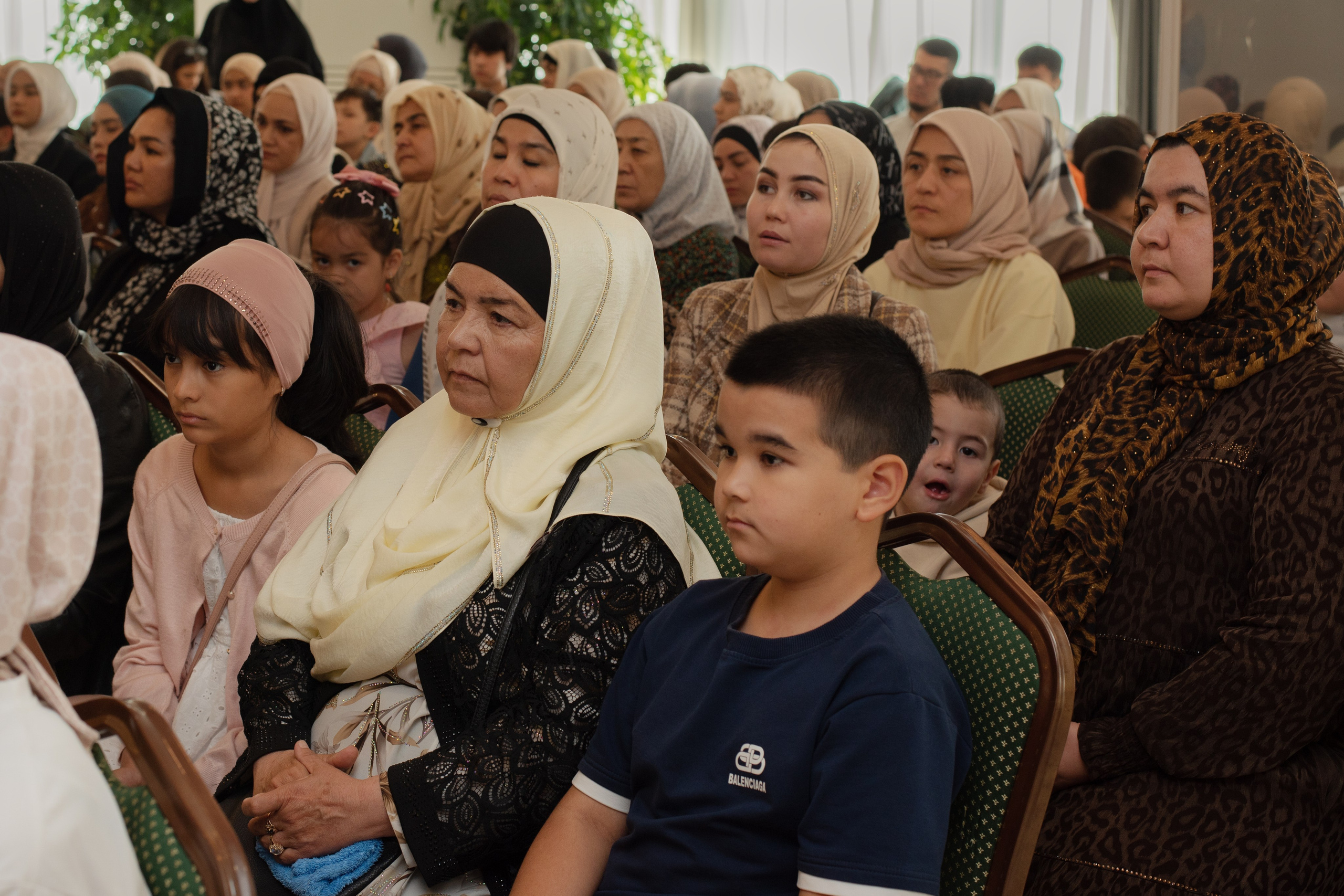 Выпускной в Евразийской женской гуманитарной академии. Лина Курочка — ваш фотограф