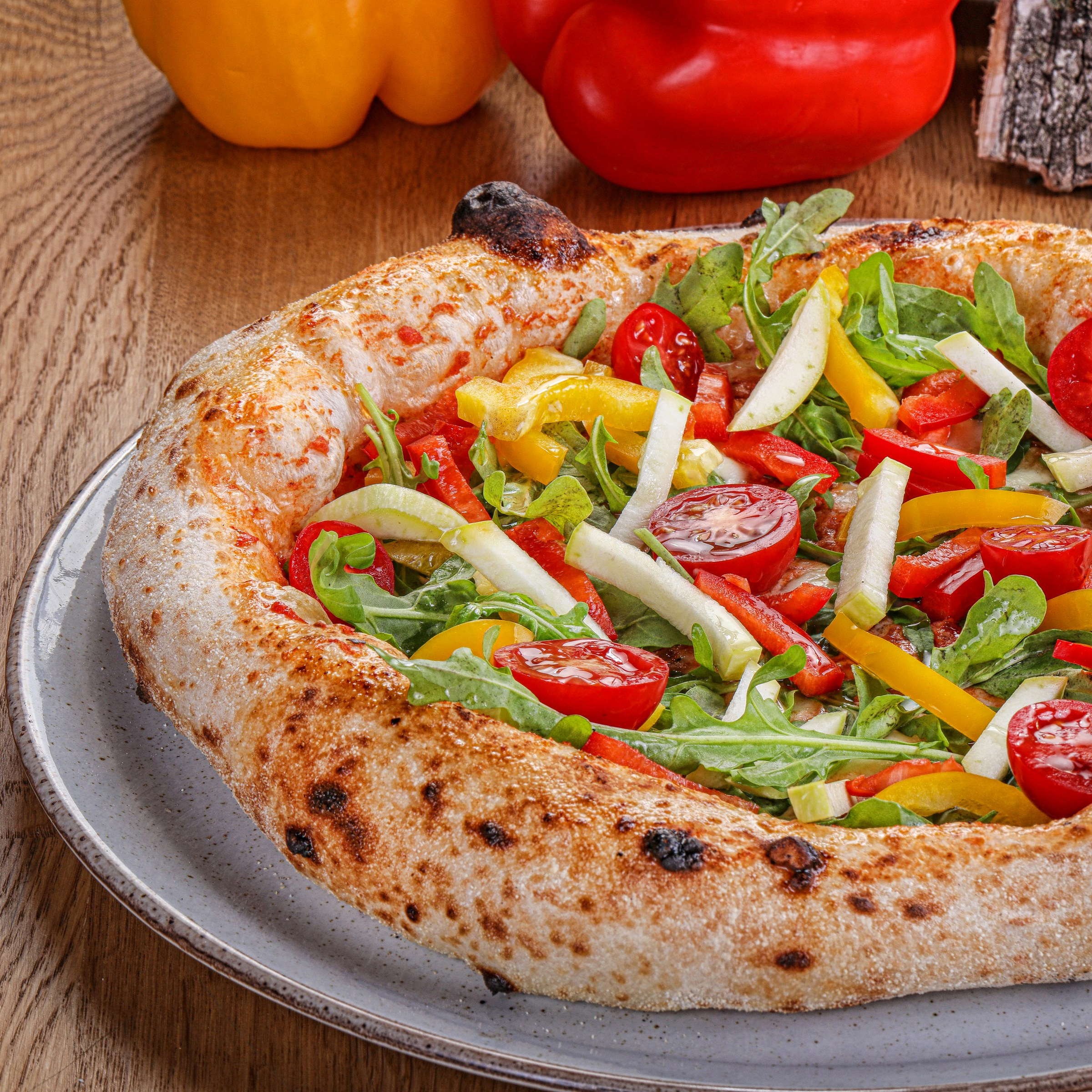 Фотосъемка пиццы. Заказ по тел.: +7 (906) 006-90-22. Фуд-фотограф Андрей Старостин — съемка еды в Москве. 9000 руб. в час