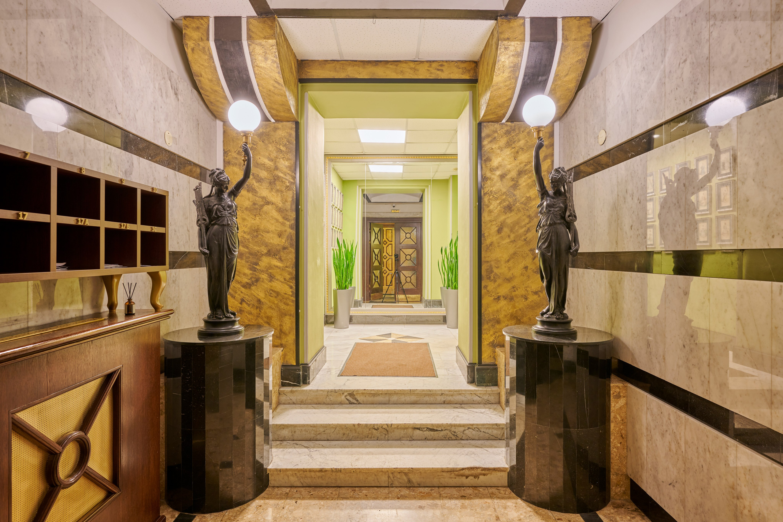 Прогулка по Москве. Роман Свободный — интерьерная и архитектурная съёмка, Москва и МО