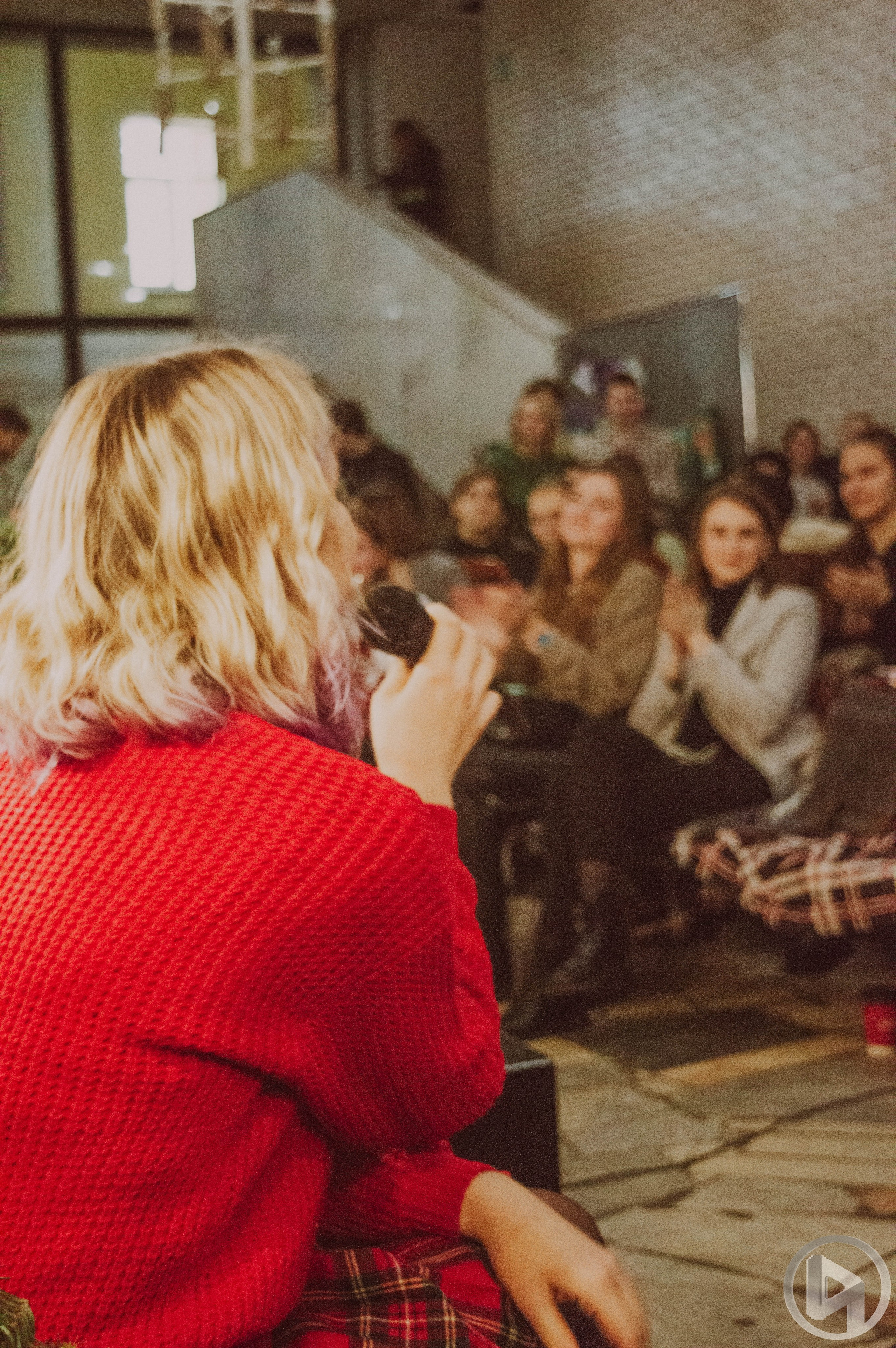 Квартирник MSLU STUDLIFE. Фотограф Анастасия Лощакова в Москве
