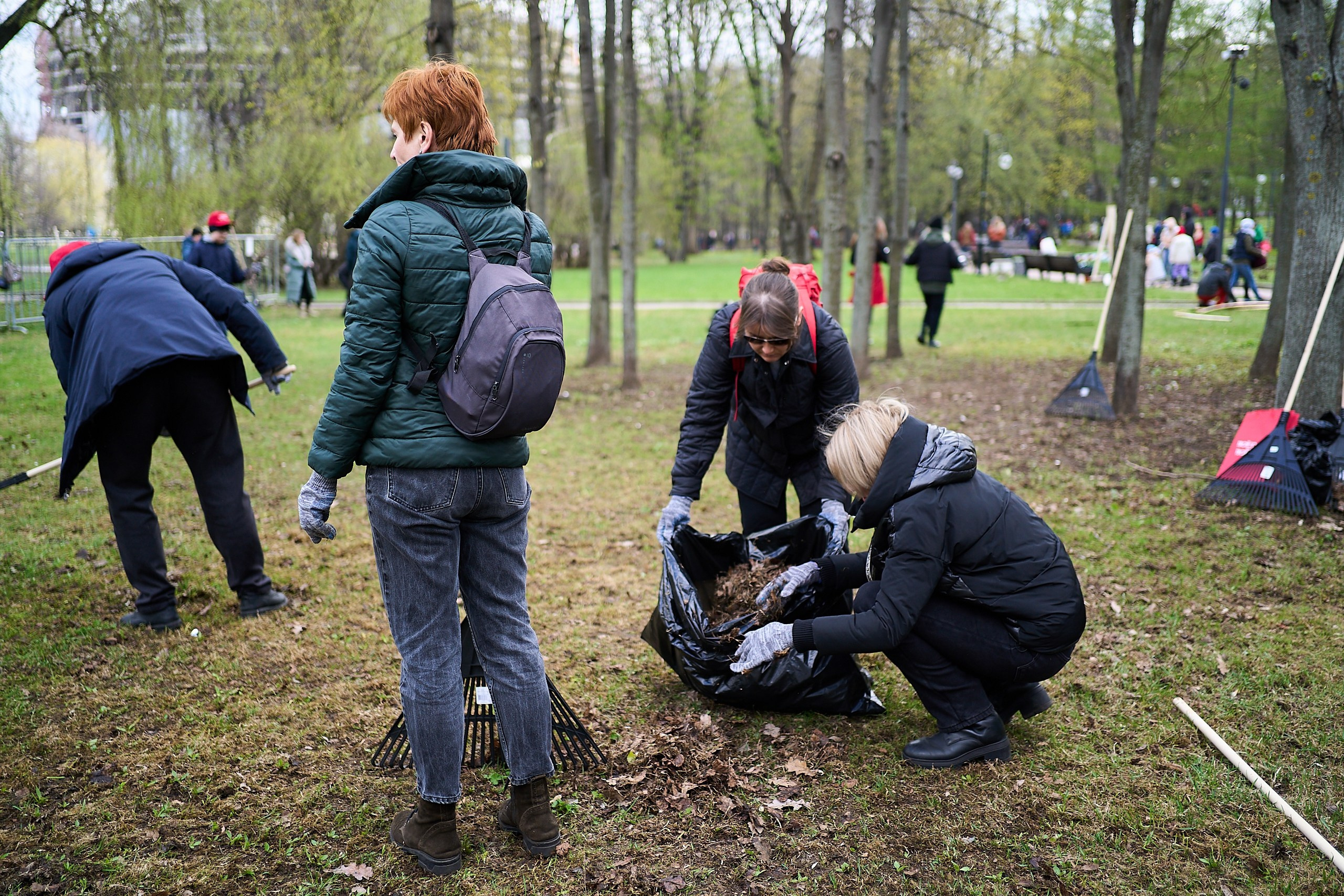 Субботник у Управления делами Мэра и Правительства Москвы. Фотограф и Видеограф в Москве. Олег Корушев